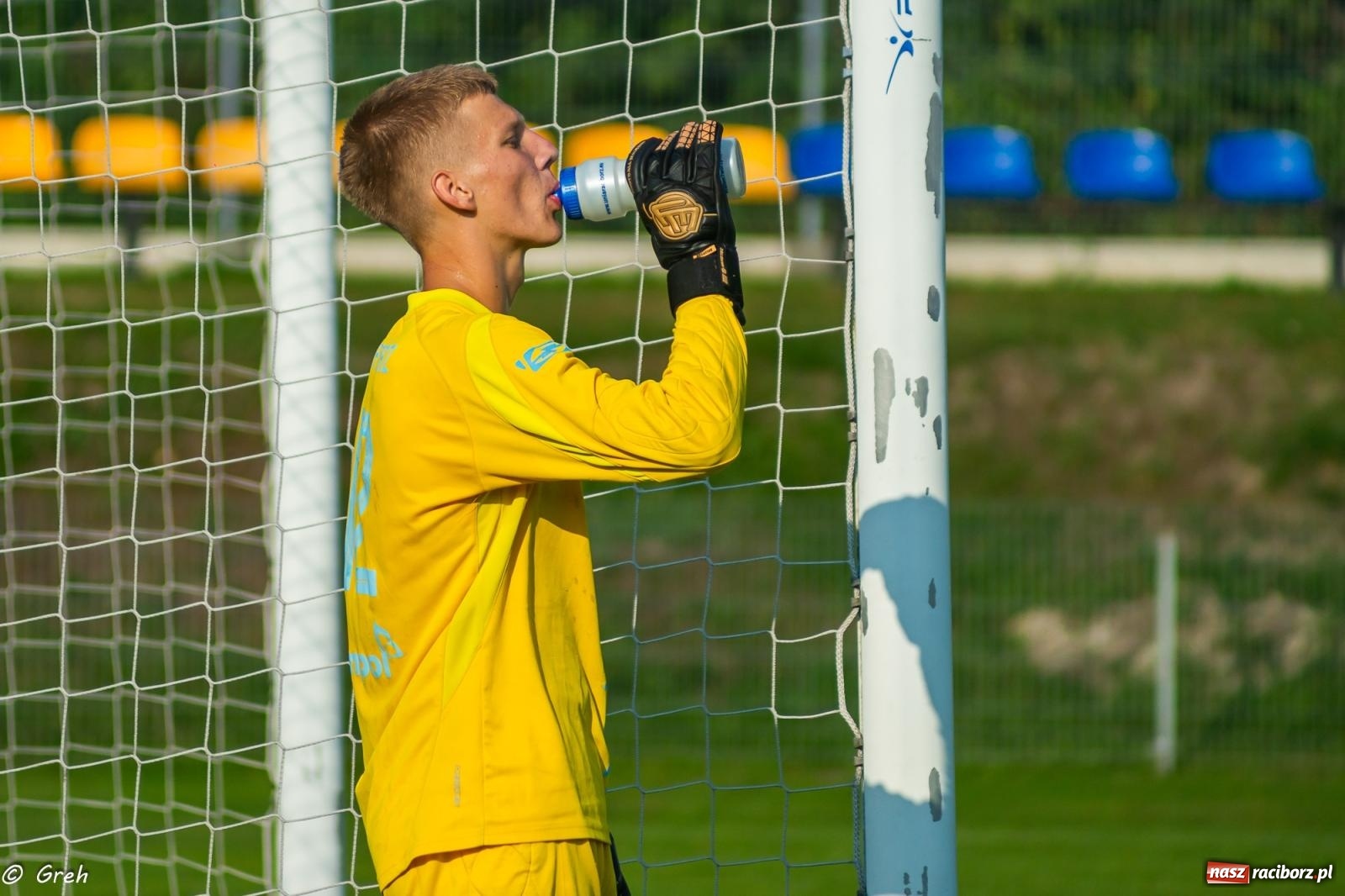 Zdjęcie w galerii na portalu naszraciborz.pl: Płomień z Połomi pochłonął Racibórz. Kolejny mecz Unii bez punktów [FOTO] wiadomości z regionu
