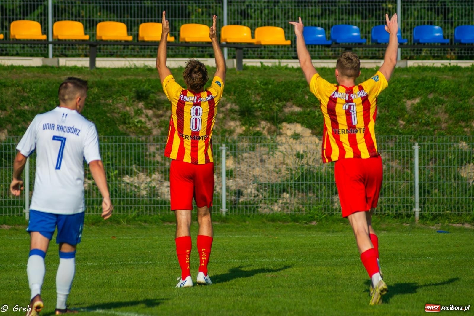 Zdjęcie w galerii na portalu naszraciborz.pl: Płomień z Połomi pochłonął Racibórz. Kolejny mecz Unii bez punktów [FOTO] wiadomości z regionu