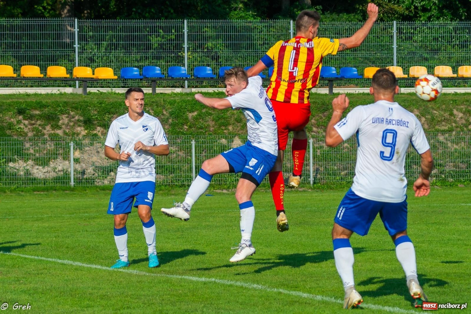 Zdjęcie w galerii na portalu naszraciborz.pl: Płomień z Połomi pochłonął Racibórz. Kolejny mecz Unii bez punktów [FOTO] wiadomości z regionu