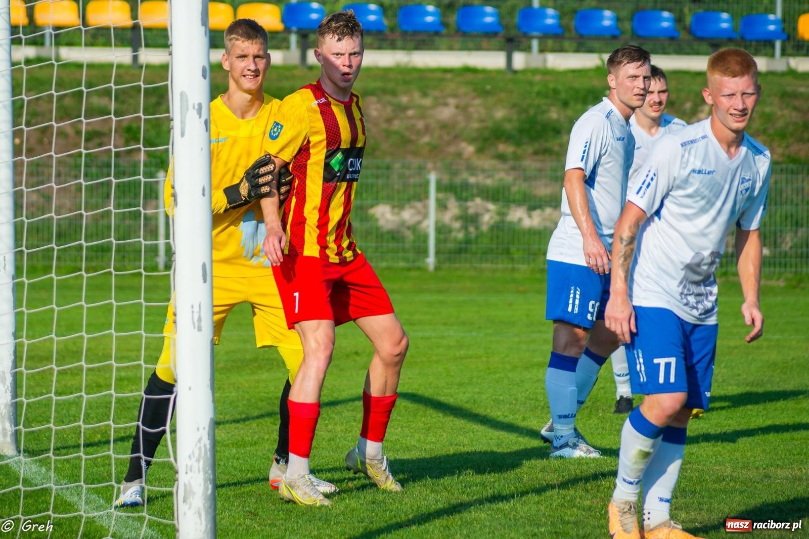 Zdjęcie w galerii na portalu naszraciborz.pl: Płomień z Połomi pochłonął Racibórz. Kolejny mecz Unii bez punktów [FOTO] wiadomości z regionu