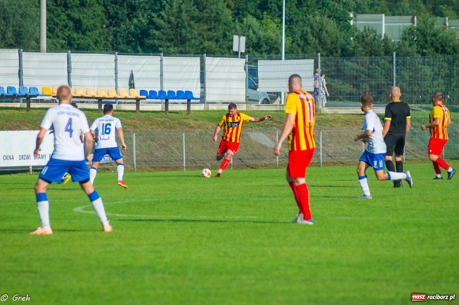 Zdjęcie w galerii na portalu naszraciborz.pl: Płomień z Połomi pochłonął Racibórz. Kolejny mecz Unii bez punktów [FOTO] wiadomości z regionu