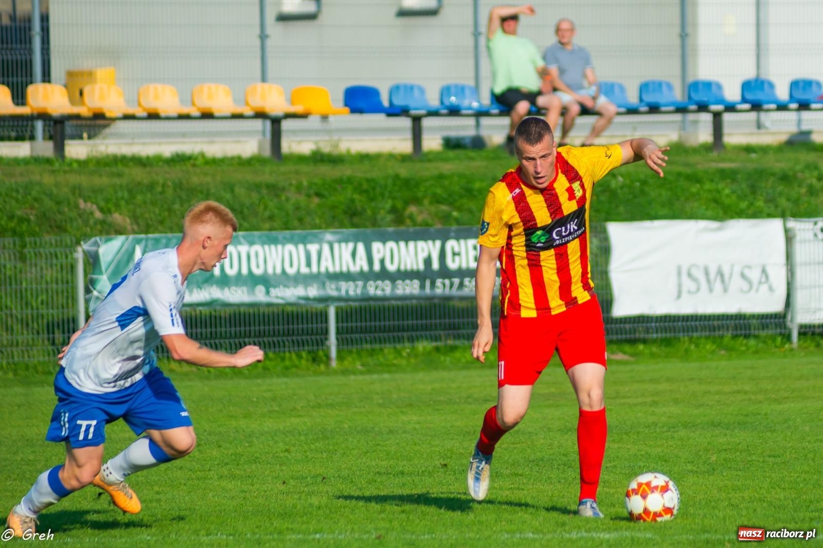 Zdjęcie w galerii na portalu naszraciborz.pl: Płomień z Połomi pochłonął Racibórz. Kolejny mecz Unii bez punktów [FOTO] wiadomości z regionu