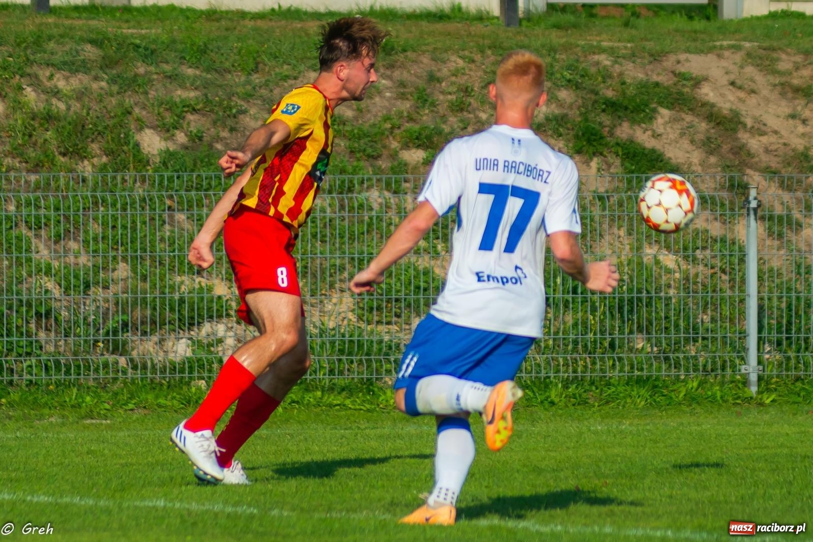 Zdjęcie w galerii na portalu naszraciborz.pl: Płomień z Połomi pochłonął Racibórz. Kolejny mecz Unii bez punktów [FOTO] wiadomości z regionu