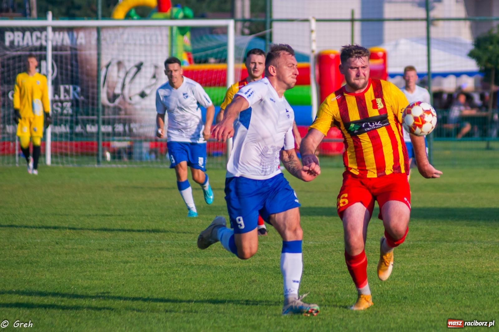 Zdjęcie w galerii na portalu naszraciborz.pl: Płomień z Połomi pochłonął Racibórz. Kolejny mecz Unii bez punktów [FOTO] wiadomości z regionu