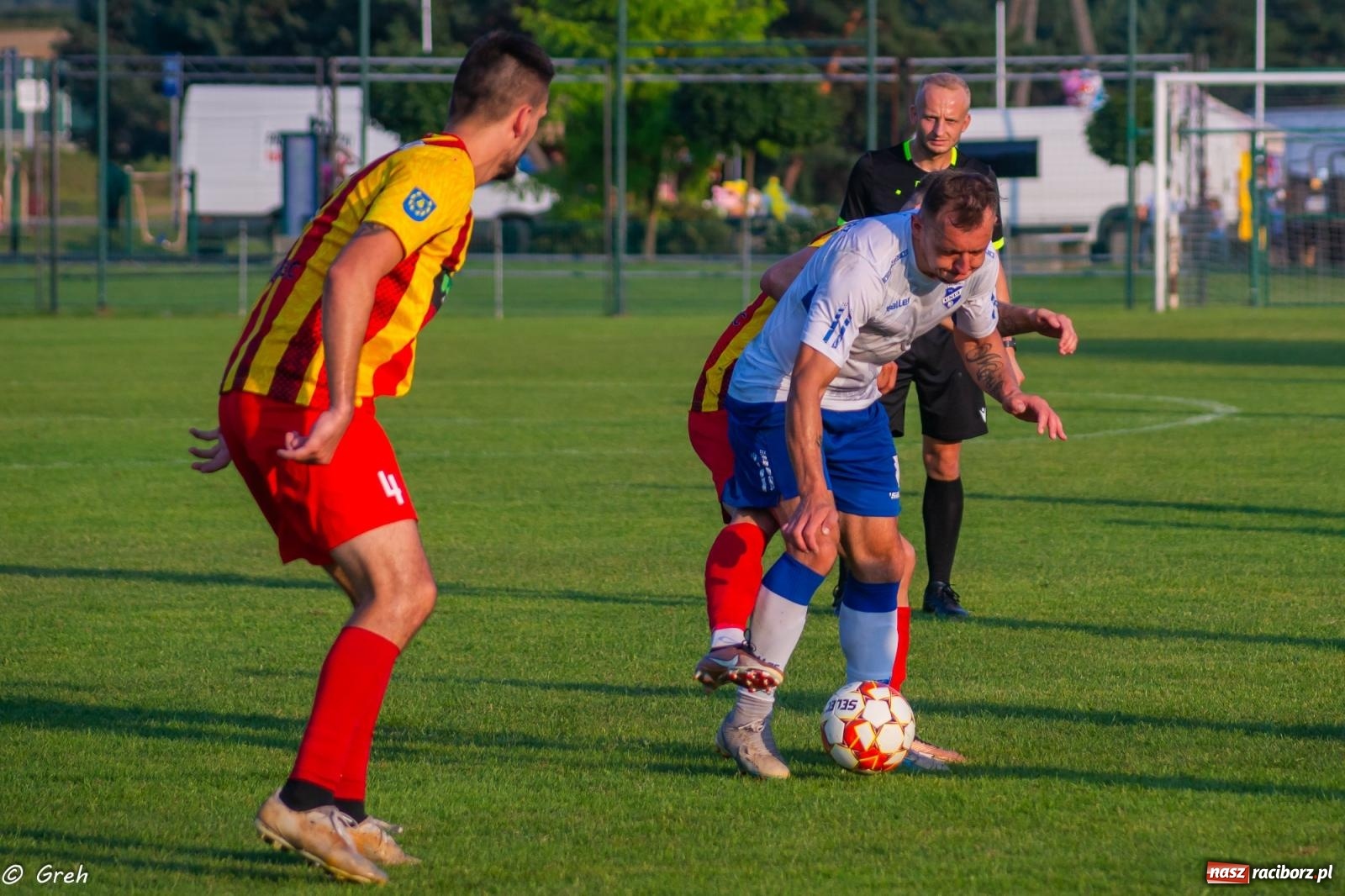 Zdjęcie w galerii na portalu naszraciborz.pl: Płomień z Połomi pochłonął Racibórz. Kolejny mecz Unii bez punktów [FOTO] wiadomości z regionu
