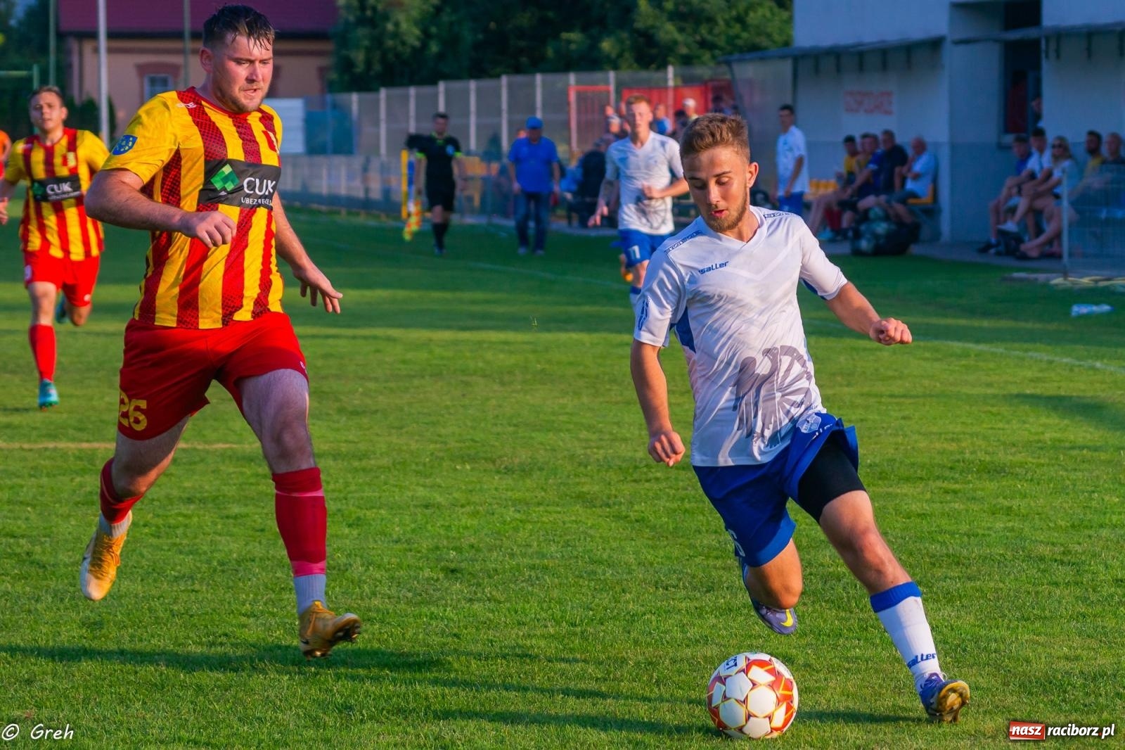 Zdjęcie w galerii na portalu naszraciborz.pl: Płomień z Połomi pochłonął Racibórz. Kolejny mecz Unii bez punktów [FOTO] wiadomości z regionu