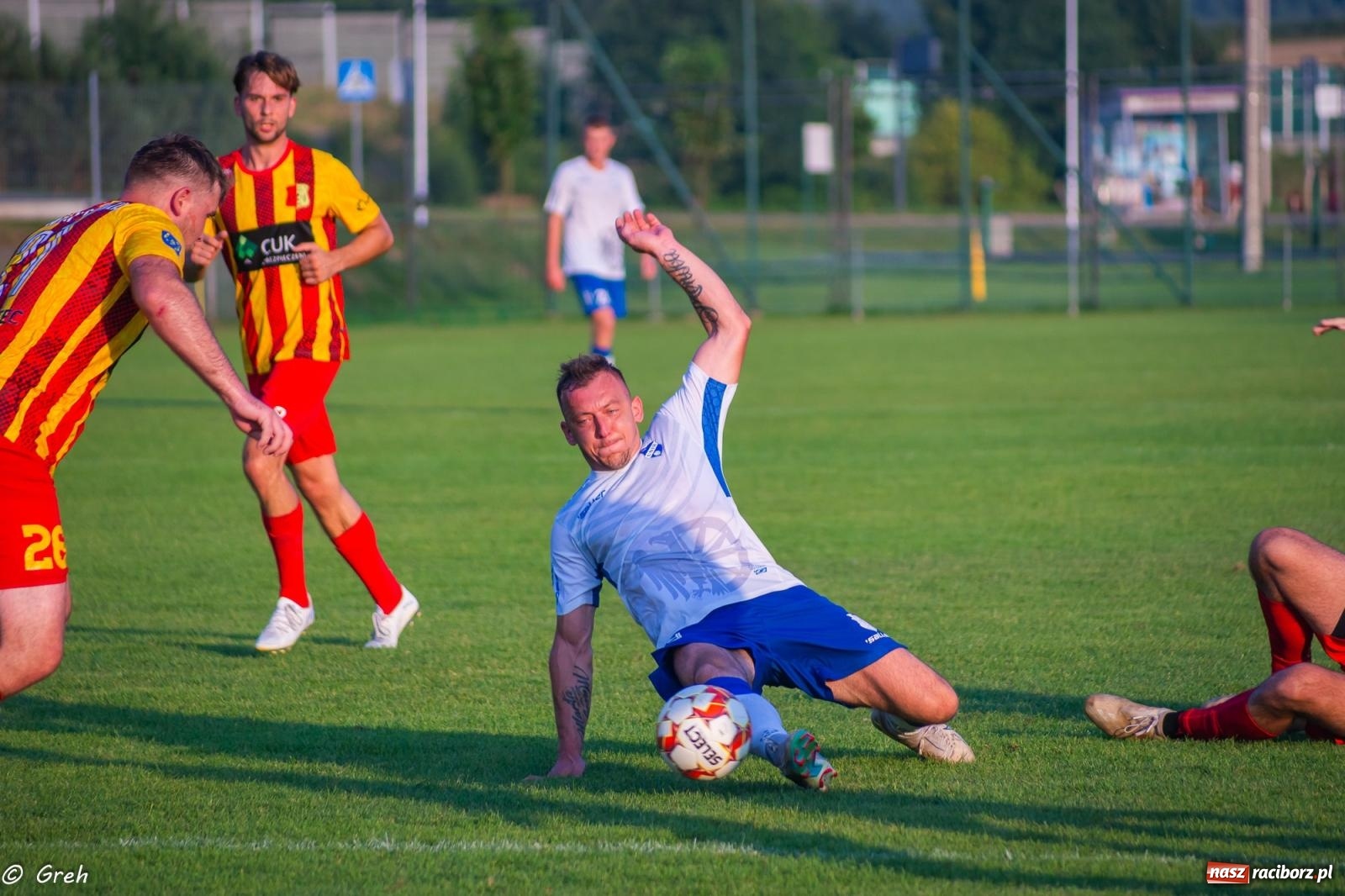 Zdjęcie w galerii na portalu naszraciborz.pl: Płomień z Połomi pochłonął Racibórz. Kolejny mecz Unii bez punktów [FOTO] wiadomości z regionu
