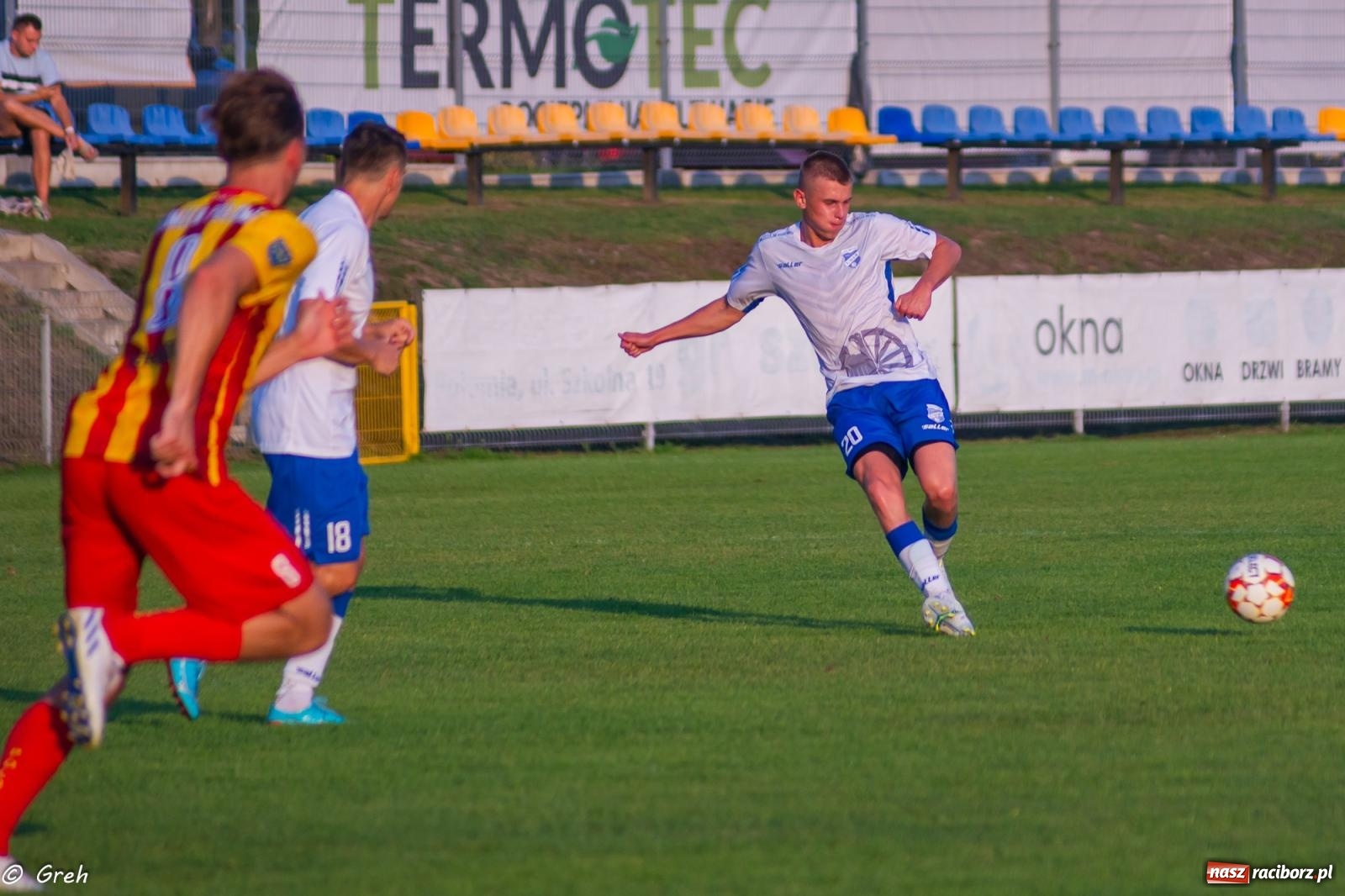 Zdjęcie w galerii na portalu naszraciborz.pl: Płomień z Połomi pochłonął Racibórz. Kolejny mecz Unii bez punktów [FOTO] wiadomości z regionu