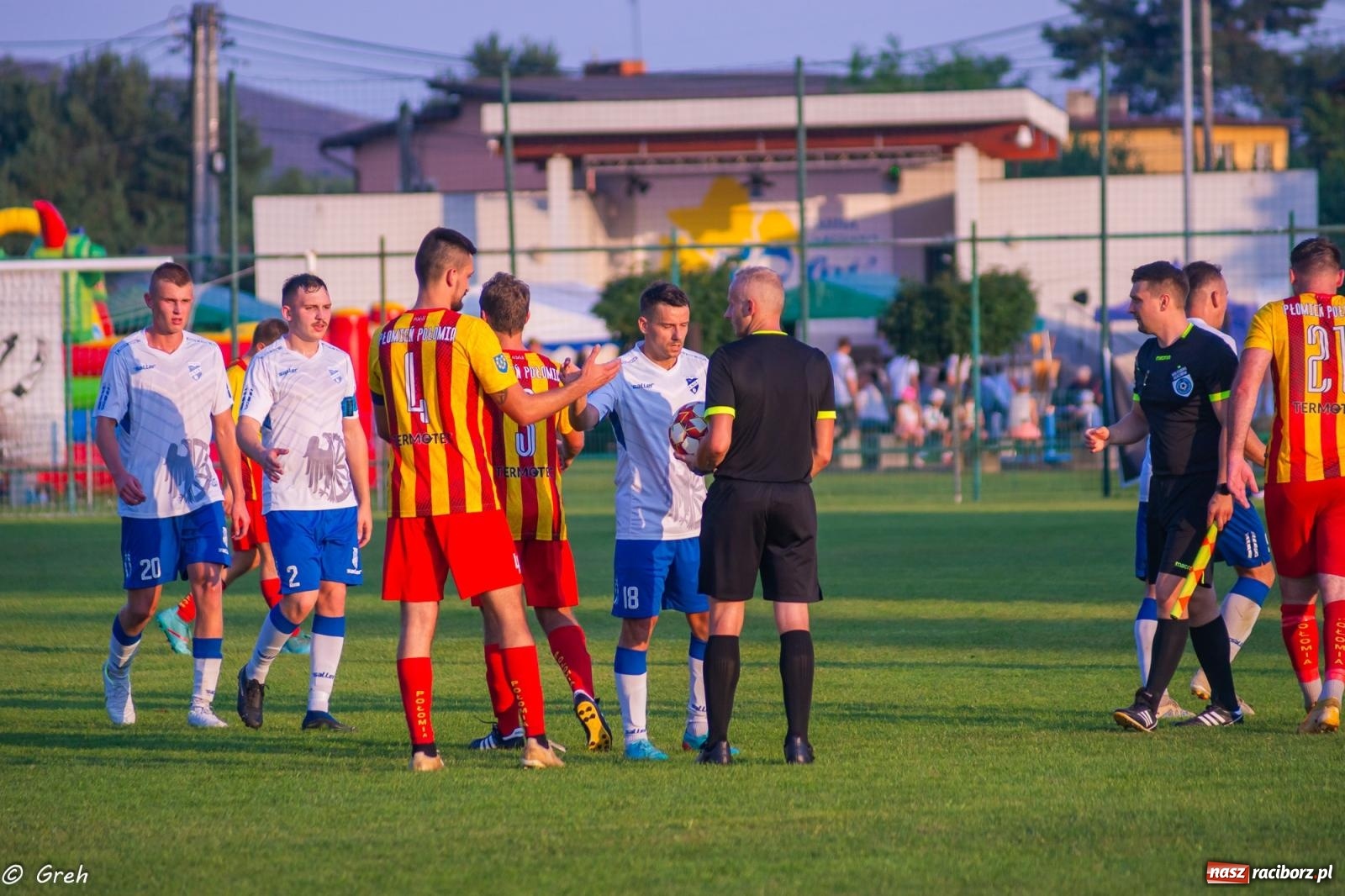 Zdjęcie w galerii na portalu naszraciborz.pl: Płomień z Połomi pochłonął Racibórz. Kolejny mecz Unii bez punktów [FOTO] wiadomości z regionu