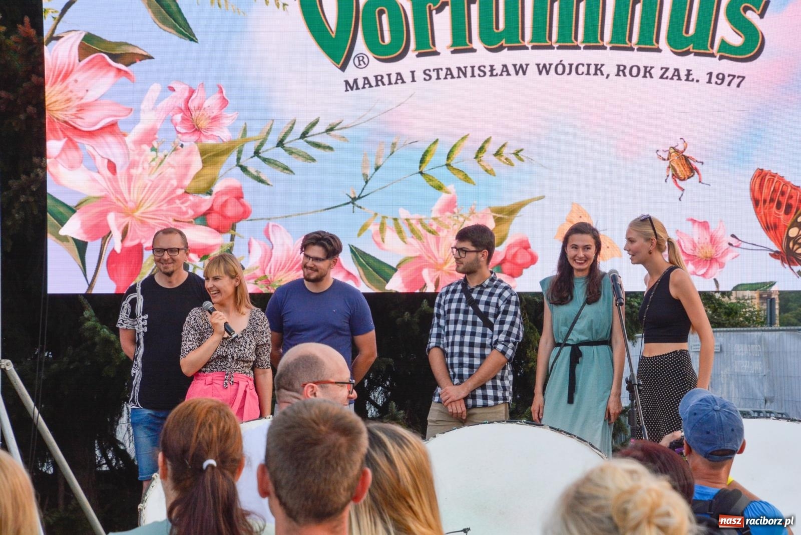 Zdjęcie w galerii na portalu naszraciborz.pl: Malvva, Miętha i jabłonkowe miasteczko [FOTO i WIDEO] wiadomości z regionu