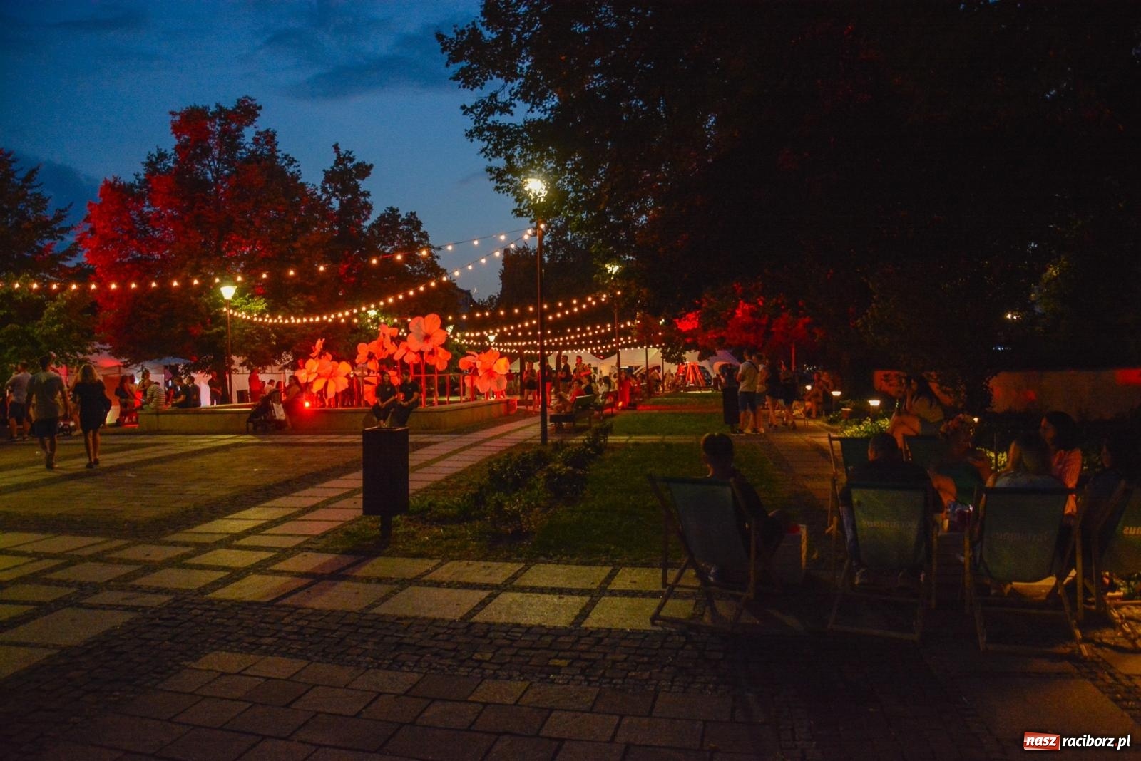 Zdjęcie w galerii na portalu naszraciborz.pl: Malvva, Miętha i jabłonkowe miasteczko [FOTO i WIDEO] wiadomości z regionu