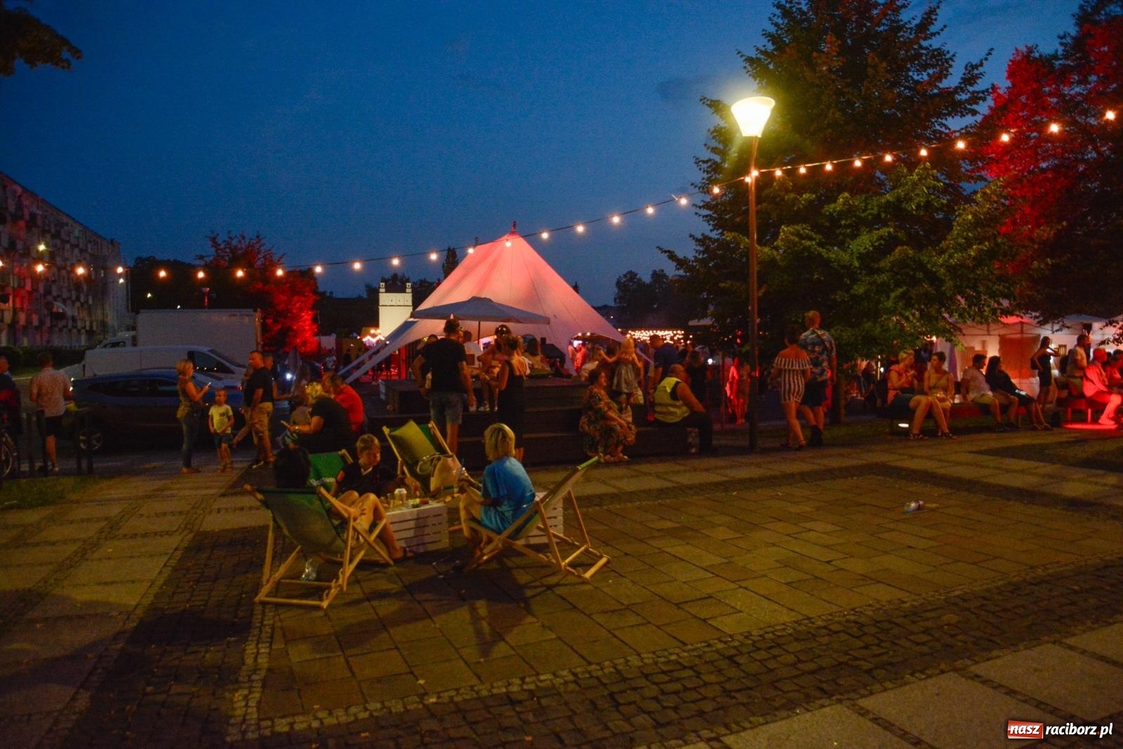 Zdjęcie w galerii na portalu naszraciborz.pl: Malvva, Miętha i jabłonkowe miasteczko [FOTO i WIDEO] wiadomości z regionu