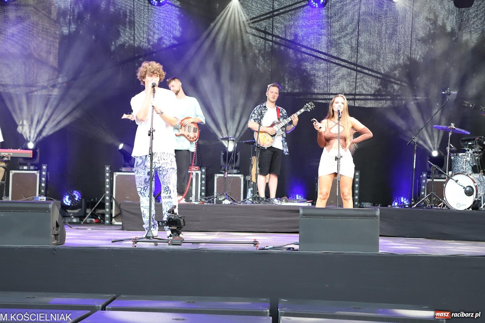 Zdjęcie w galerii na portalu naszraciborz.pl: Malvva, Miętha i jabłonkowe miasteczko [FOTO i WIDEO] wiadomości z regionu