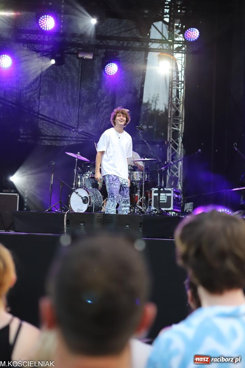 Zdjęcie w galerii na portalu naszraciborz.pl: Malvva, Miętha i jabłonkowe miasteczko [FOTO i WIDEO] wiadomości z regionu