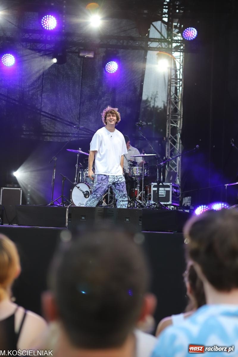 Zdjęcie w galerii na portalu naszraciborz.pl: Malvva, Miętha i jabłonkowe miasteczko [FOTO i WIDEO] wiadomości z regionu