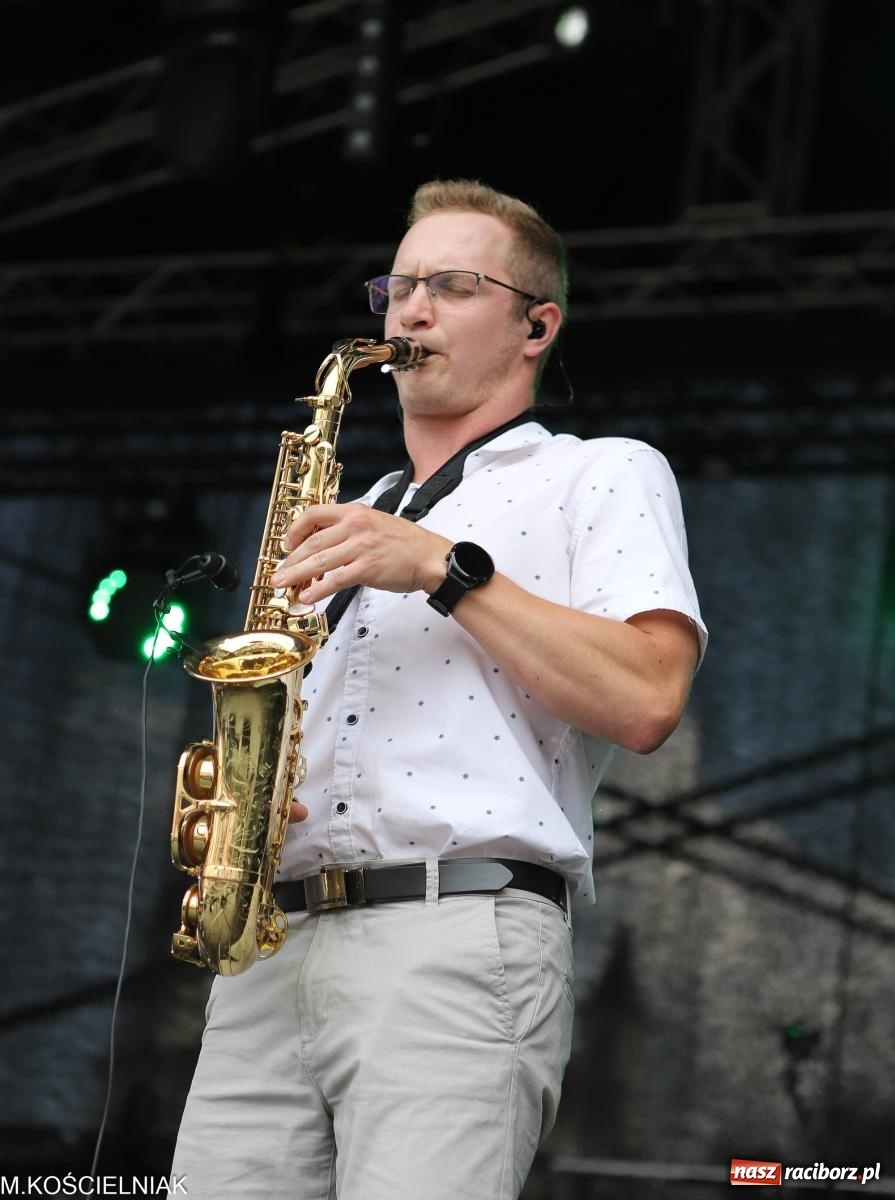 Zdjęcie w galerii na portalu naszraciborz.pl: Malvva, Miętha i jabłonkowe miasteczko [FOTO i WIDEO] wiadomości z regionu