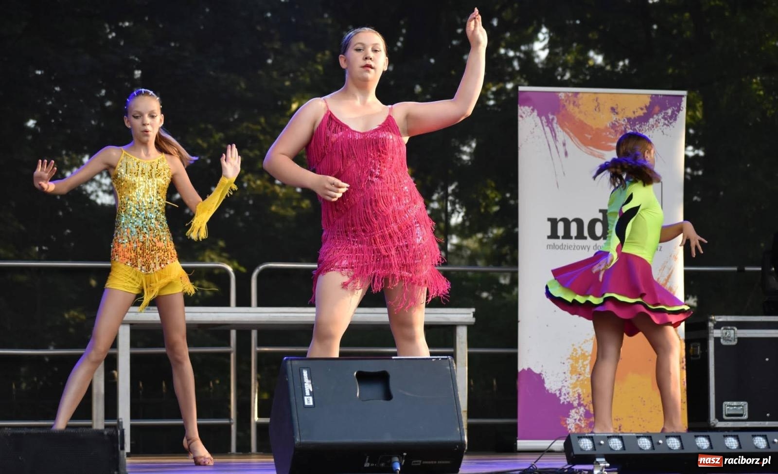 Zdjęcie w galerii na portalu naszraciborz.pl: B.R.O zapełnił nocą zamkowy dziedziniec [FOTO i WIDEO] wiadomości z regionu