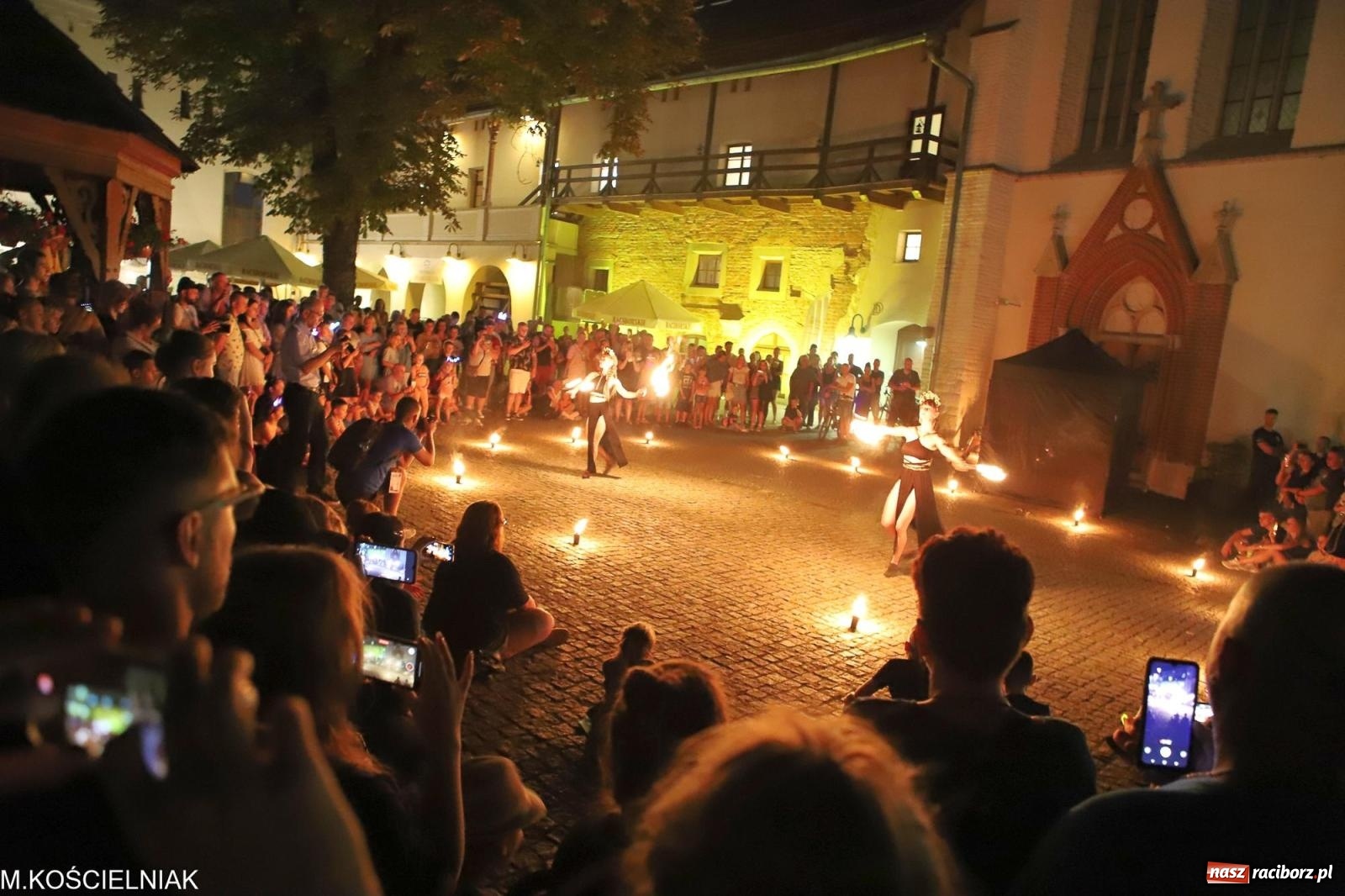 Zdjęcie w galerii na portalu naszraciborz.pl: Koncertowa sobota w Raciborzu - Jabłonki Swawole i Memoriał [FOTO] wiadomości z regionu