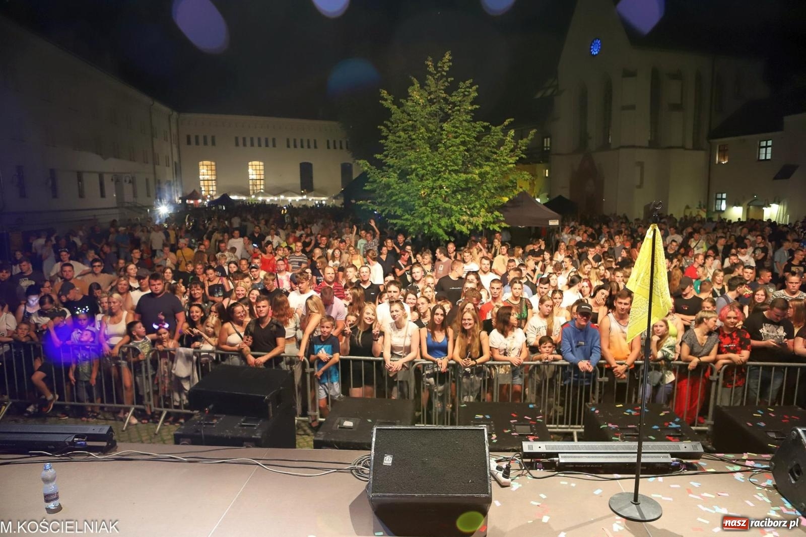 Zdjęcie w galerii na portalu naszraciborz.pl: Koncertowa sobota w Raciborzu - Jabłonki Swawole i Memoriał [FOTO] wiadomości z regionu