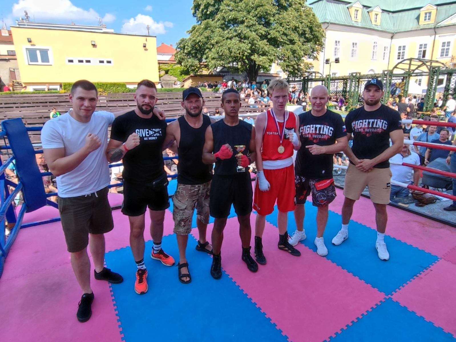 Zdjęcie w galerii na portalu naszraciborz.pl: Raciborzanin zwycięża na gali w Bilovcu wiadomości z regionu