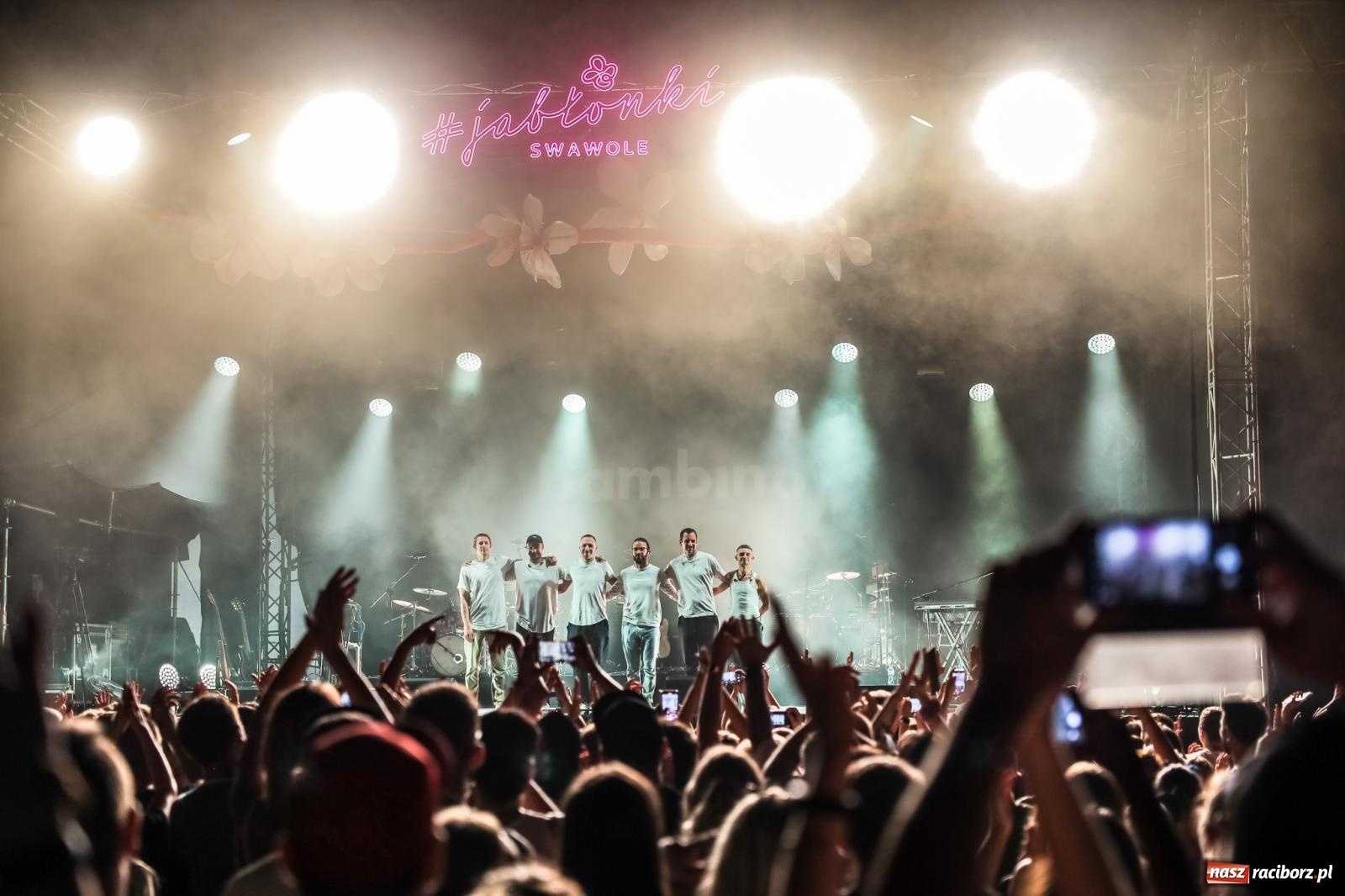 Zdjęcie w galerii na portalu naszraciborz.pl: Fajne miasto, fajna impreza, fajni ludzie. Raciborzanie swawolą [WIDEO] wiadomości z regionu