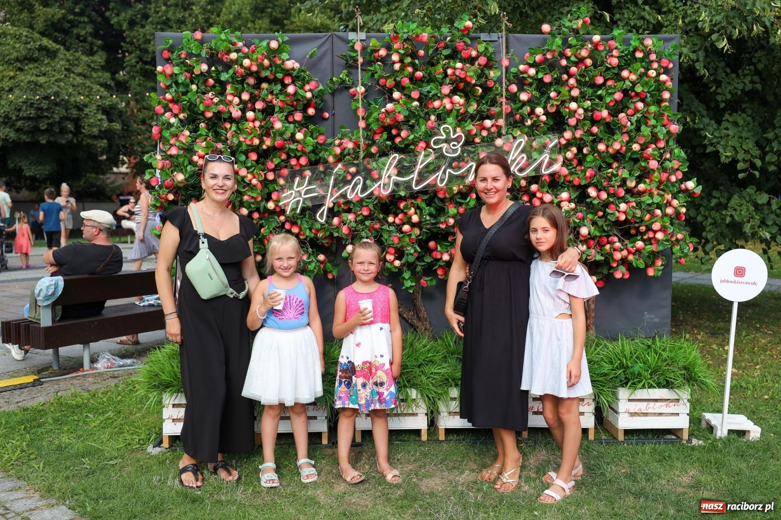 Zdjęcie w galerii na portalu naszraciborz.pl: Fajne miasto, fajna impreza, fajni ludzie. Raciborzanie swawolą [WIDEO] wiadomości z regionu