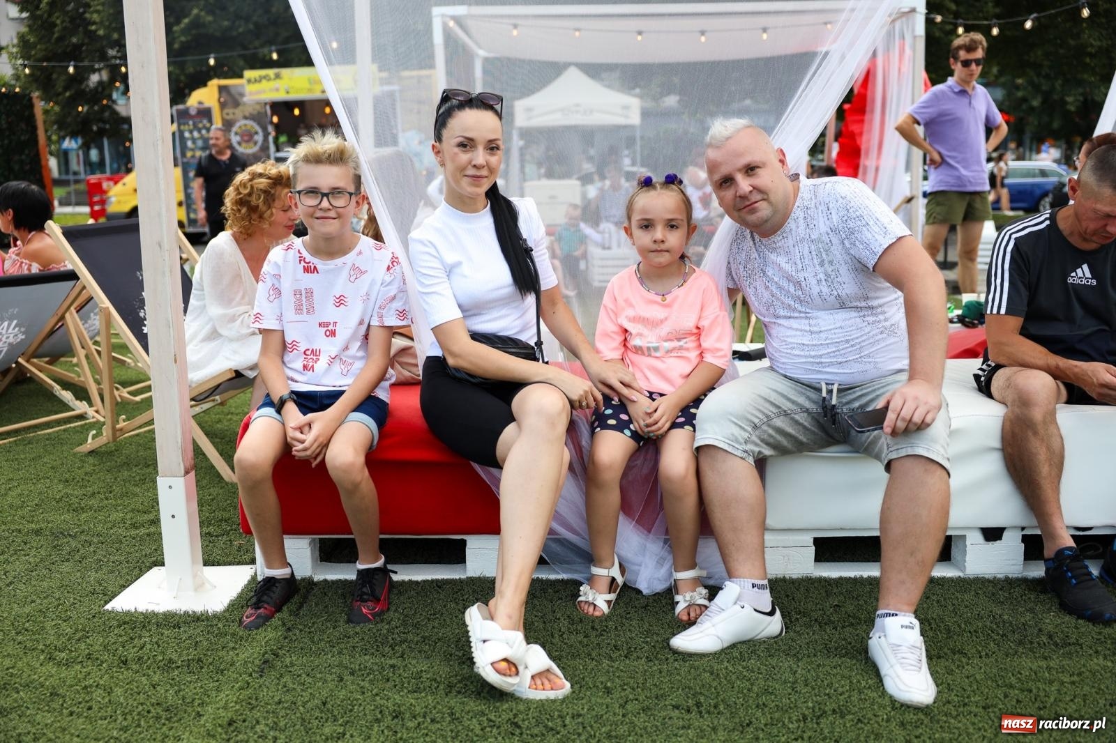 Zdjęcie w galerii na portalu naszraciborz.pl: Fajne miasto, fajna impreza, fajni ludzie. Raciborzanie swawolą [WIDEO] wiadomości z regionu