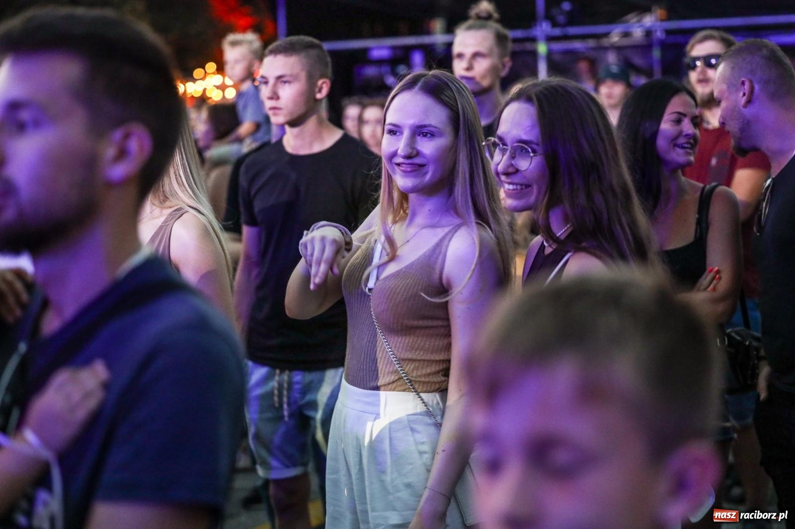 Zdjęcie w galerii na portalu naszraciborz.pl: Fajne miasto, fajna impreza, fajni ludzie. Raciborzanie swawolą [WIDEO] wiadomości z regionu