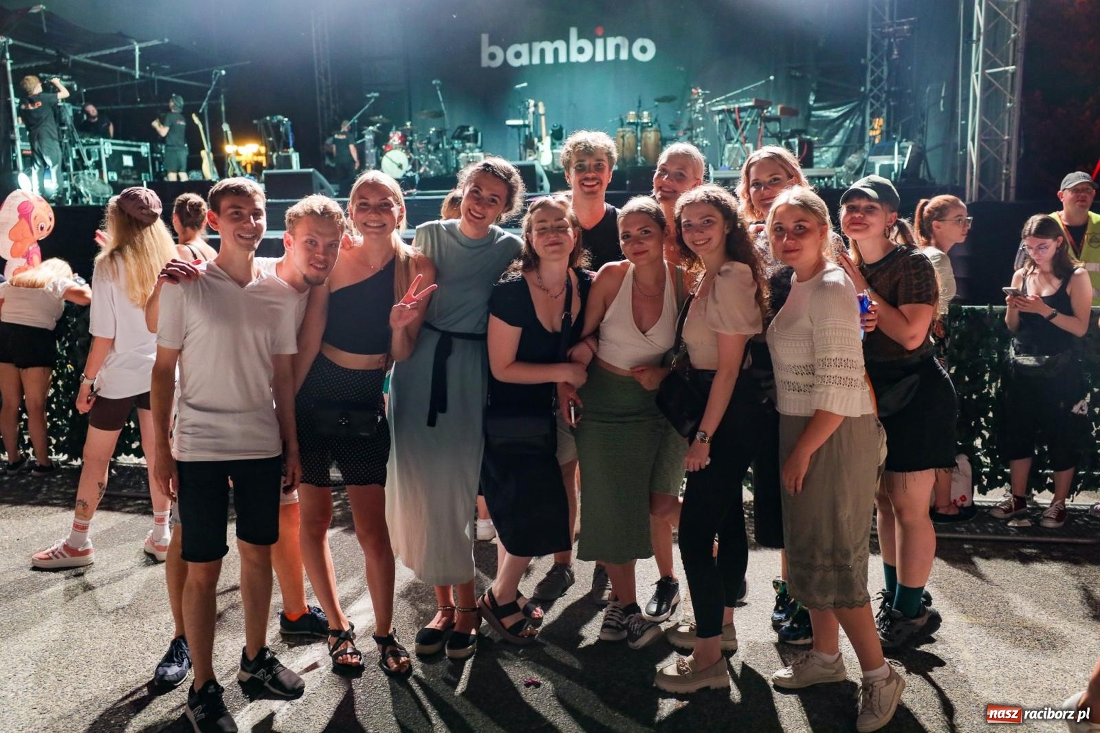 Zdjęcie w galerii na portalu naszraciborz.pl: Fajne miasto, fajna impreza, fajni ludzie. Raciborzanie swawolą [WIDEO] wiadomości z regionu