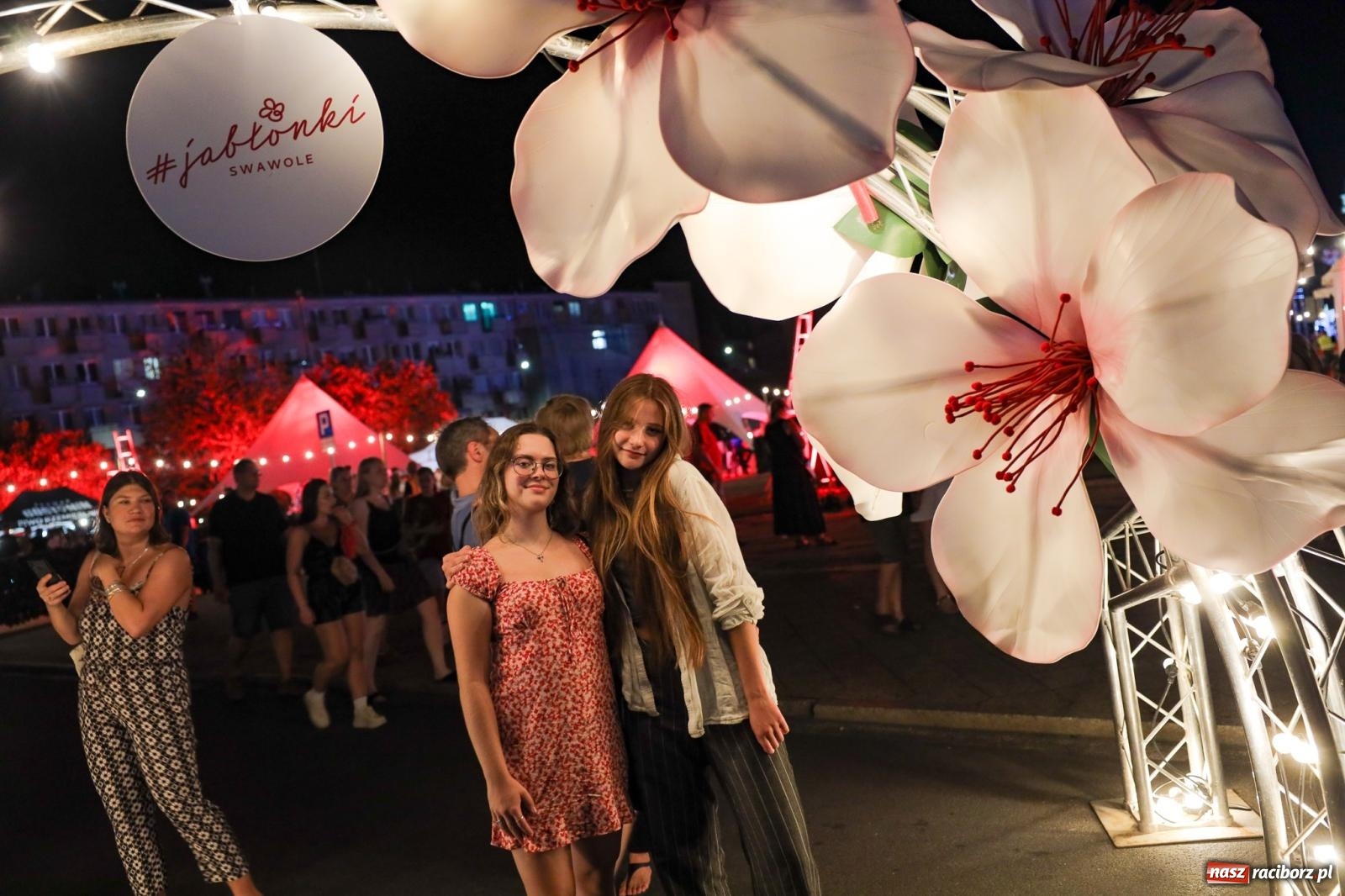 Zdjęcie w galerii na portalu naszraciborz.pl: Fajne miasto, fajna impreza, fajni ludzie. Raciborzanie swawolą [WIDEO] wiadomości z regionu