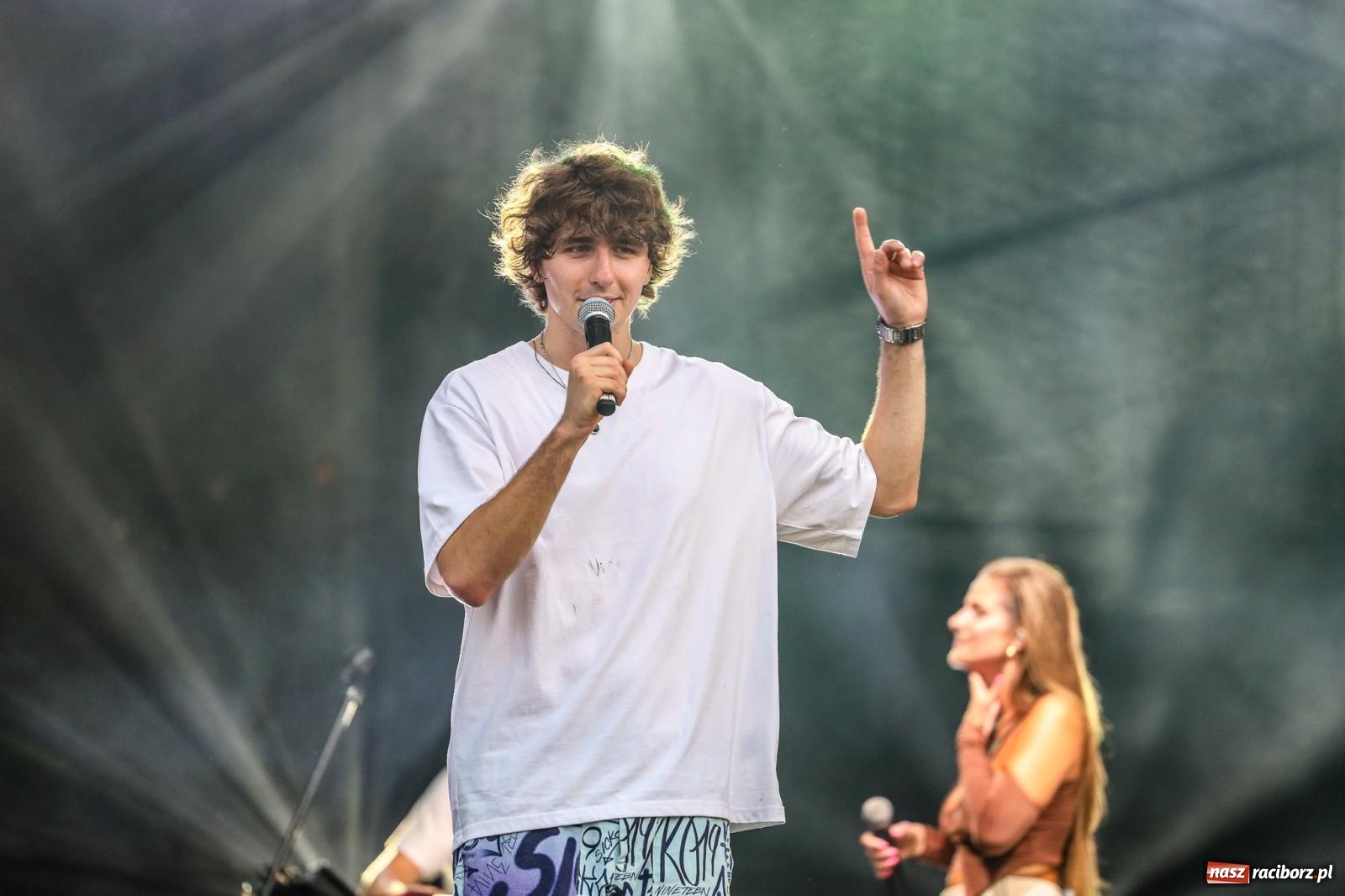 Zdjęcie w galerii na portalu naszraciborz.pl: Fajne miasto, fajna impreza, fajni ludzie. Raciborzanie swawolą [WIDEO] wiadomości z regionu