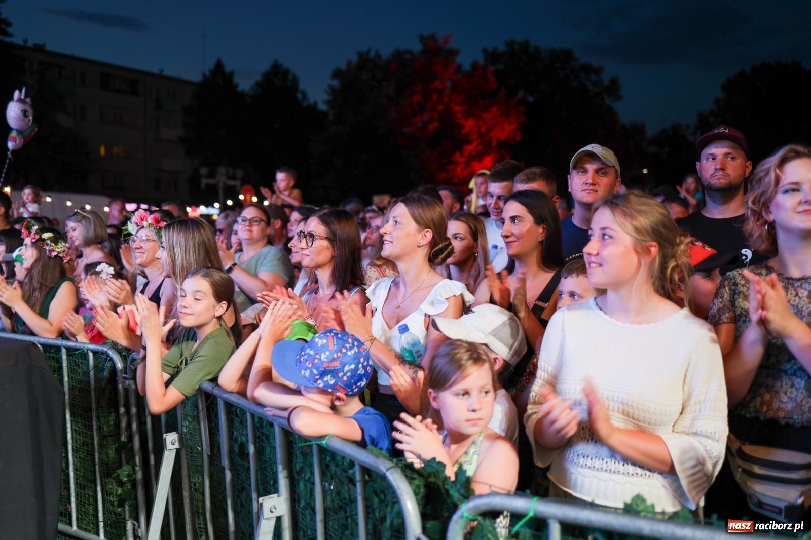 Zdjęcie w galerii na portalu naszraciborz.pl: Fajne miasto, fajna impreza, fajni ludzie. Raciborzanie swawolą [WIDEO] wiadomości z regionu
