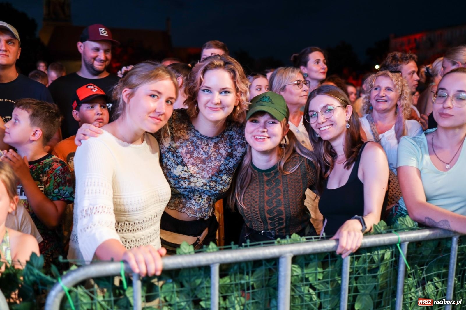 Zdjęcie w galerii na portalu naszraciborz.pl: Fajne miasto, fajna impreza, fajni ludzie. Raciborzanie swawolą [WIDEO] wiadomości z regionu