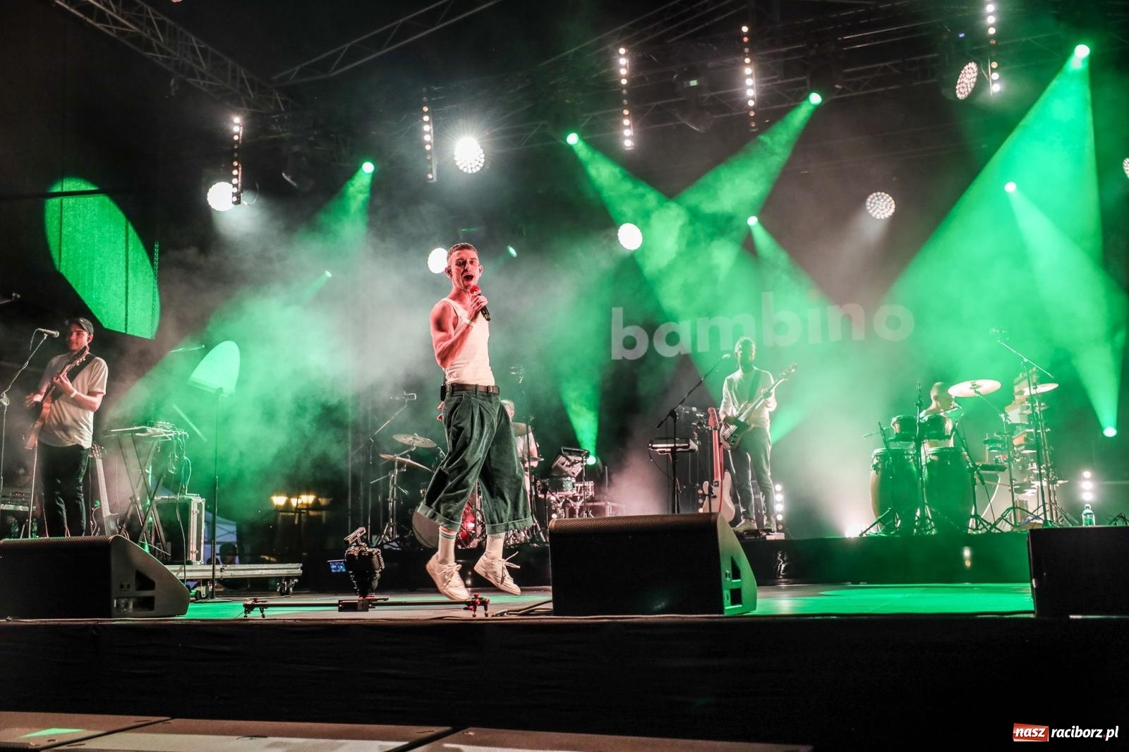 Zdjęcie w galerii na portalu naszraciborz.pl: Fajne miasto, fajna impreza, fajni ludzie. Raciborzanie swawolą [WIDEO] wiadomości z regionu