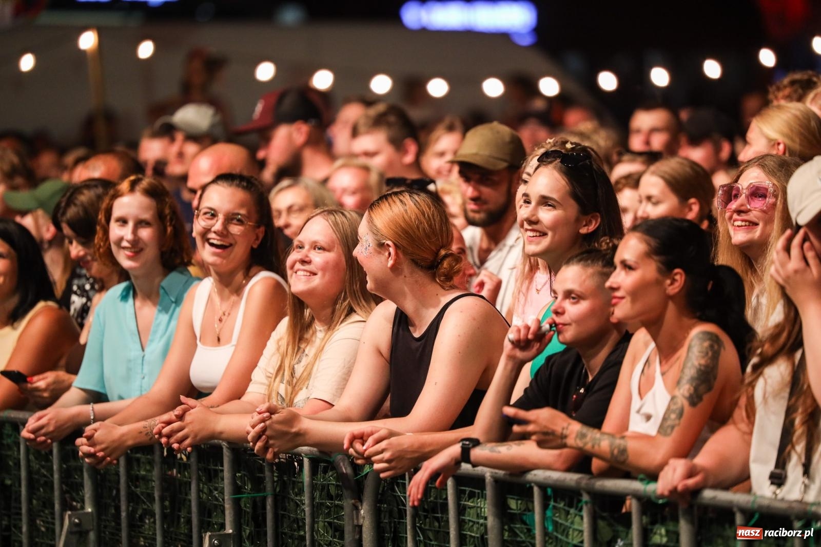 Zdjęcie w galerii na portalu naszraciborz.pl: Fajne miasto, fajna impreza, fajni ludzie. Raciborzanie swawolą [WIDEO] wiadomości z regionu