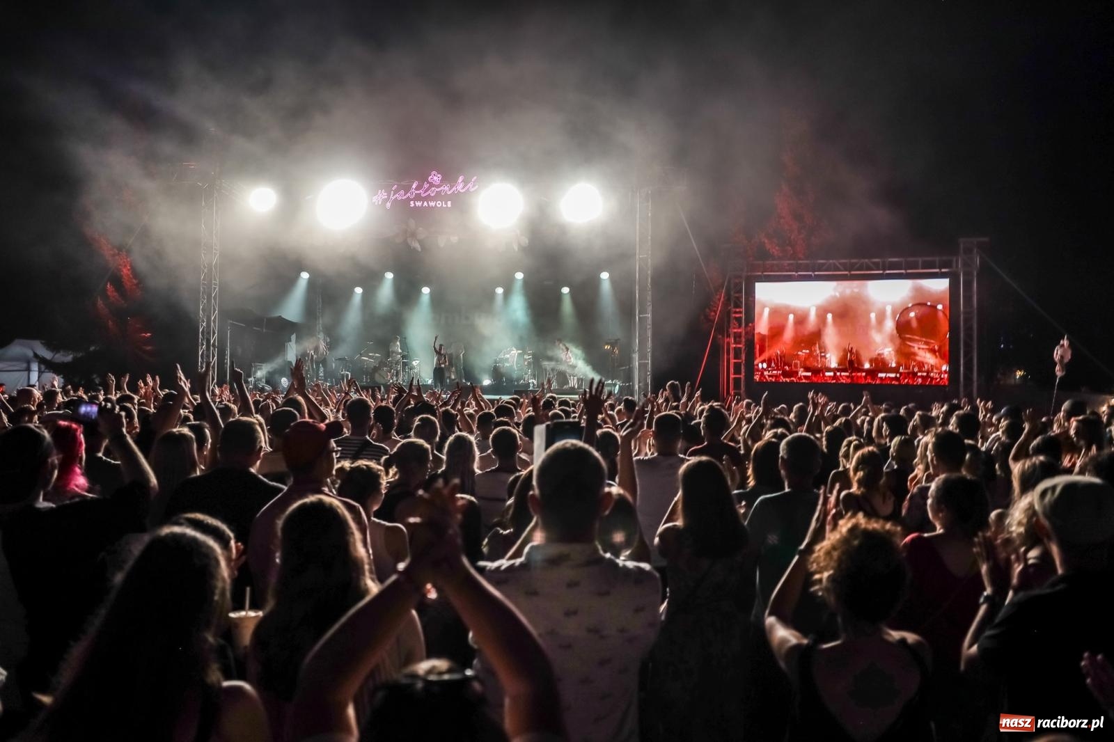 Zdjęcie w galerii na portalu naszraciborz.pl: Fajne miasto, fajna impreza, fajni ludzie. Raciborzanie swawolą [WIDEO] wiadomości z regionu