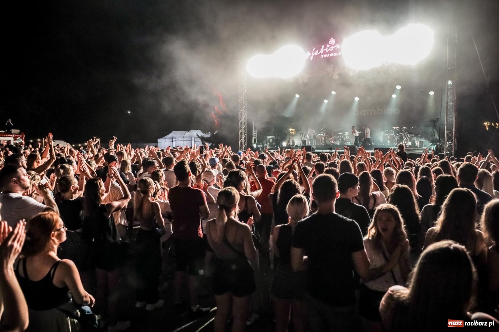 Zdjęcie w galerii na portalu naszraciborz.pl: Fajne miasto, fajna impreza, fajni ludzie. Raciborzanie swawolą [WIDEO] wiadomości z regionu