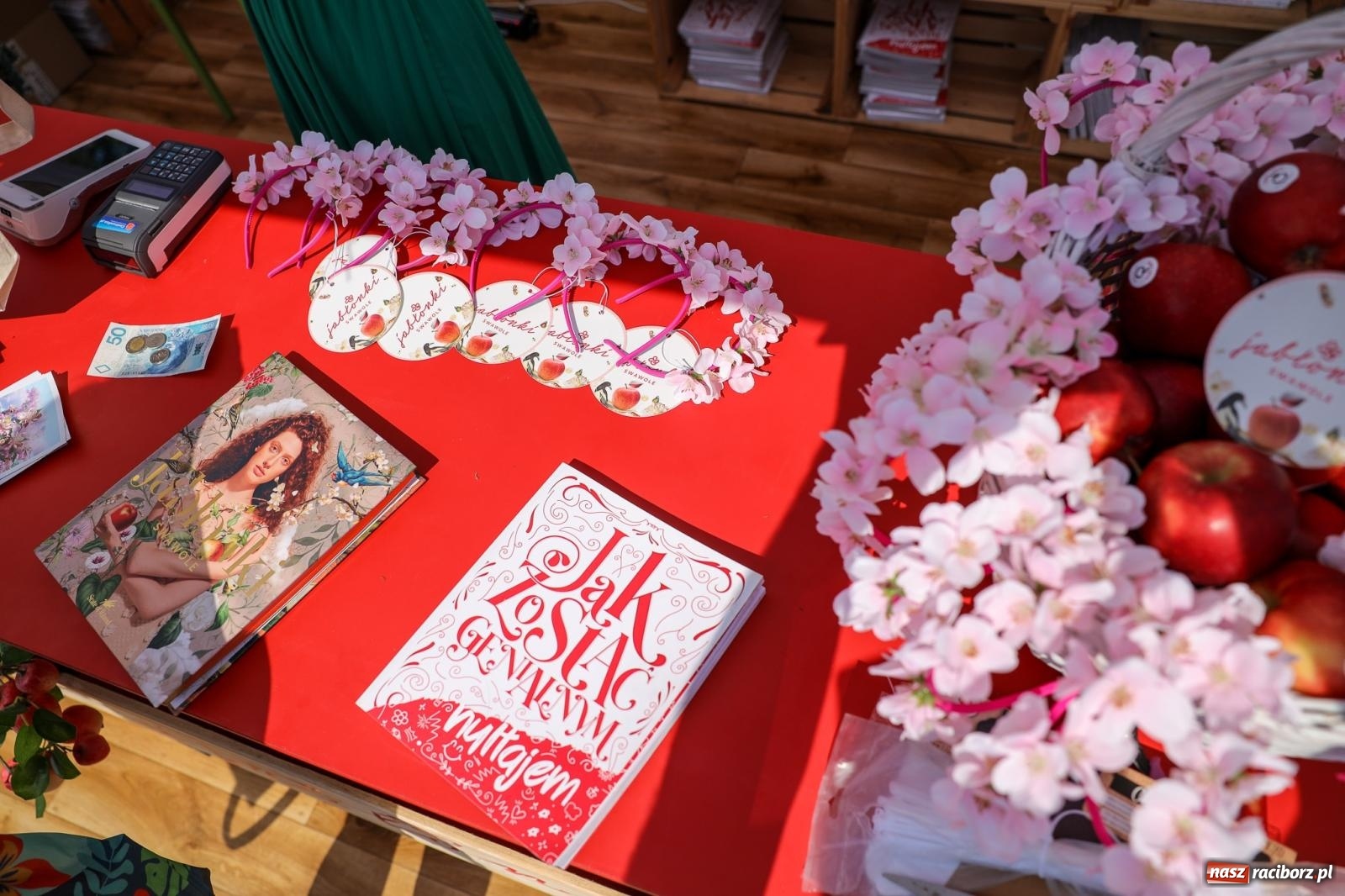 Zdjęcie w galerii na portalu naszraciborz.pl: Fajne miasto, fajna impreza, fajni ludzie. Raciborzanie swawolą [WIDEO] wiadomości z regionu