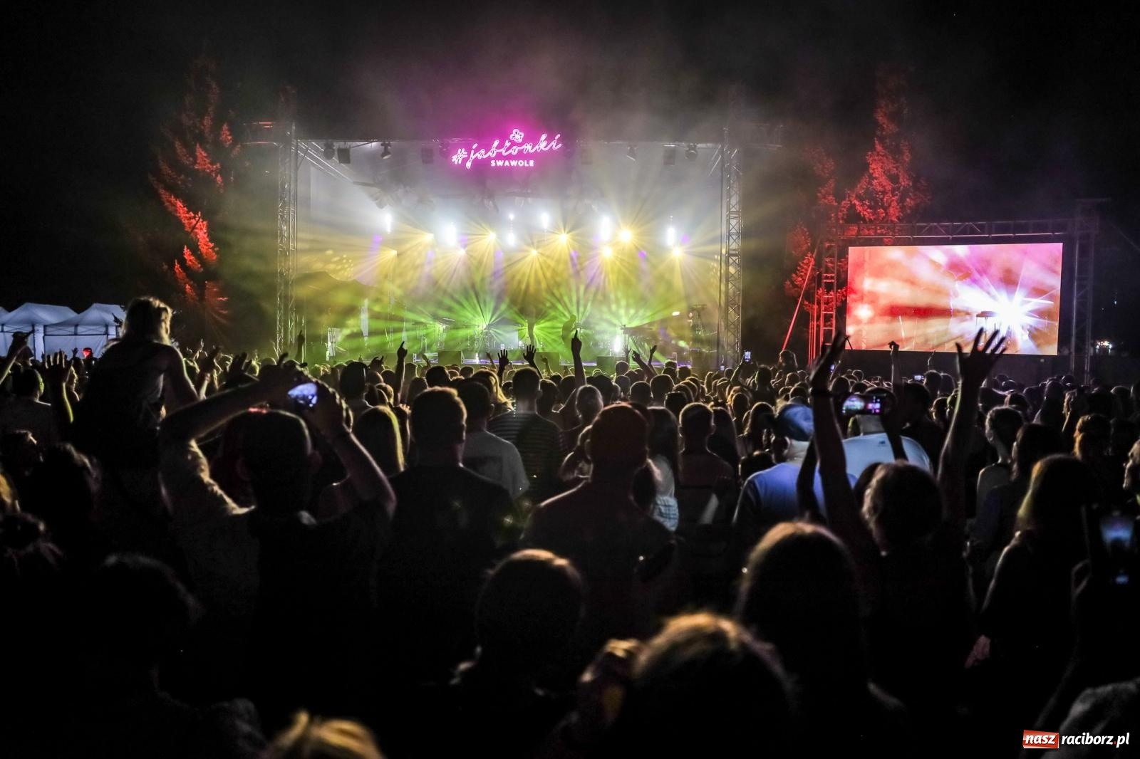 Zdjęcie w galerii na portalu naszraciborz.pl: Fajne miasto, fajna impreza, fajni ludzie. Raciborzanie swawolą [WIDEO] wiadomości z regionu