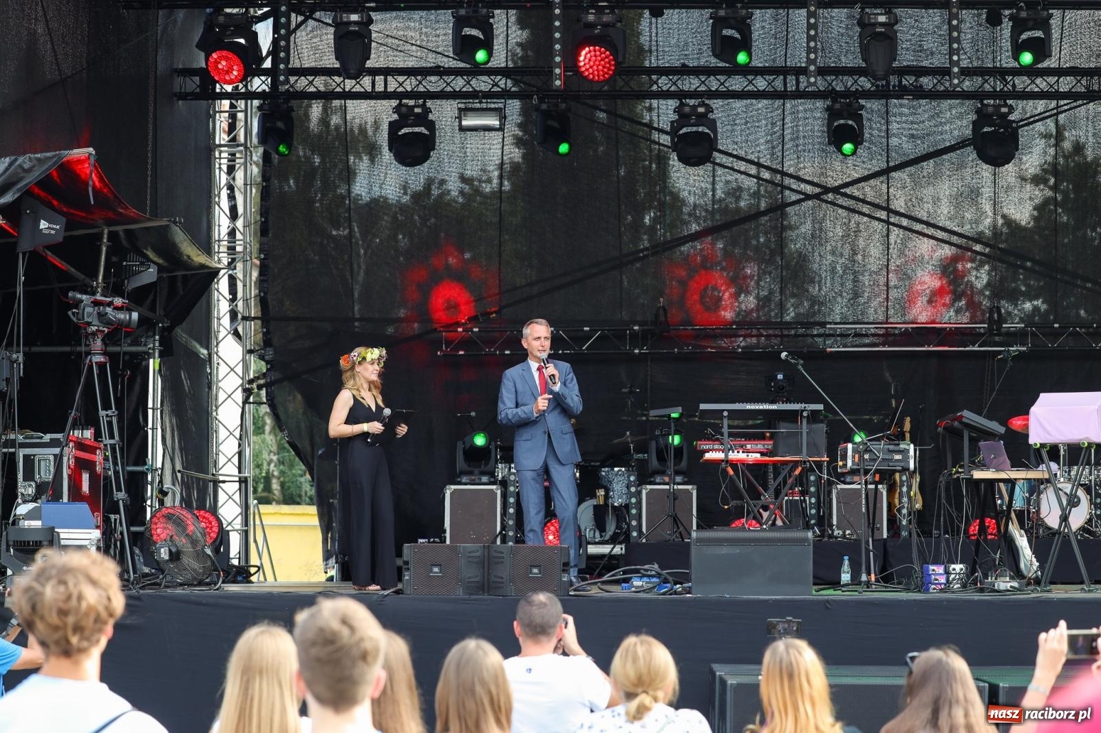 Zdjęcie w galerii na portalu naszraciborz.pl: Fajne miasto, fajna impreza, fajni ludzie. Raciborzanie swawolą [WIDEO] wiadomości z regionu