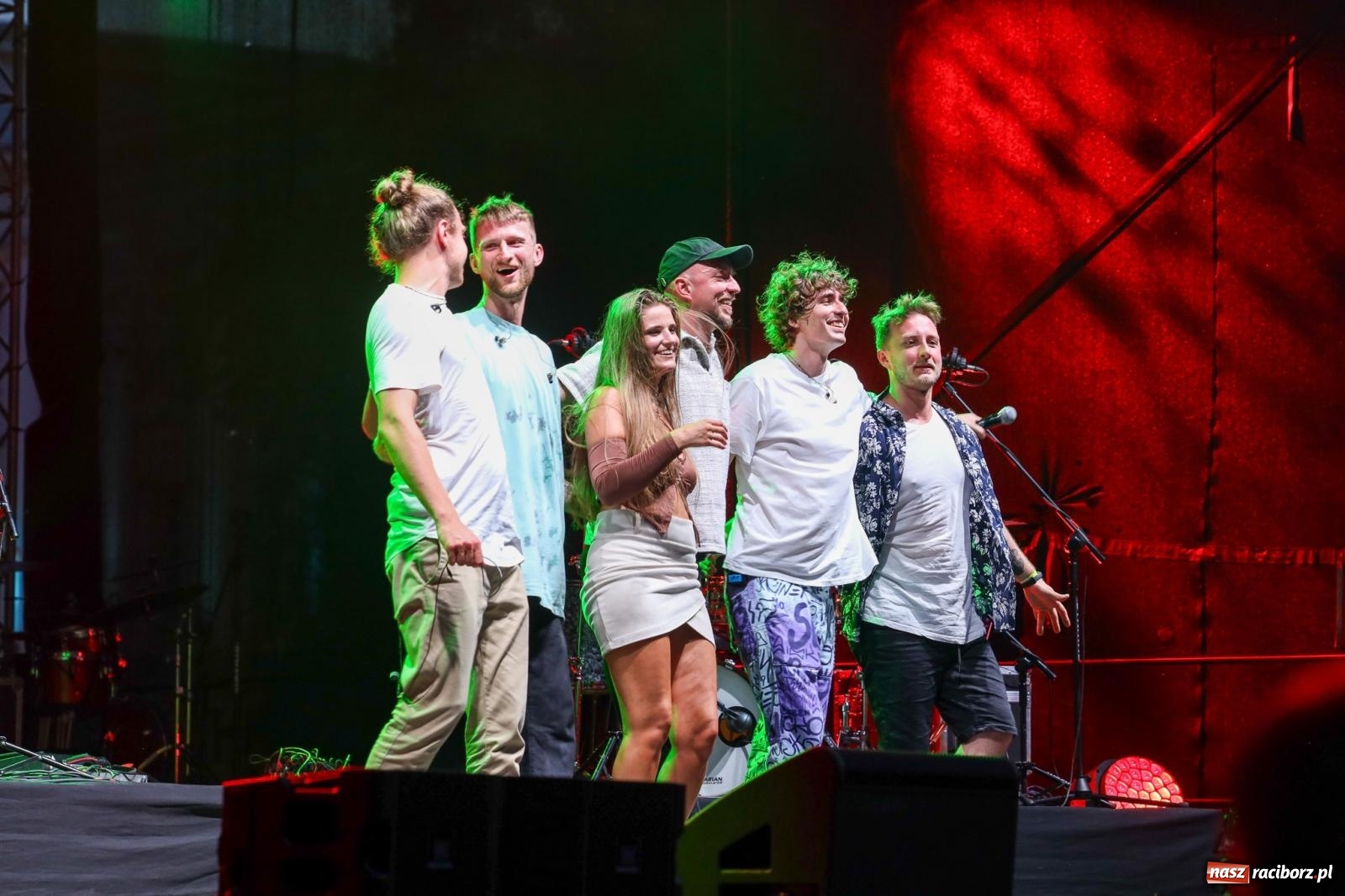 Zdjęcie w galerii na portalu naszraciborz.pl: Fajne miasto, fajna impreza, fajni ludzie. Raciborzanie swawolą [WIDEO] wiadomości z regionu