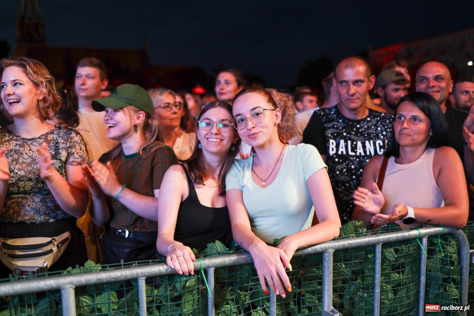 Zdjęcie w galerii na portalu naszraciborz.pl: Fajne miasto, fajna impreza, fajni ludzie. Raciborzanie swawolą [WIDEO] wiadomości z regionu