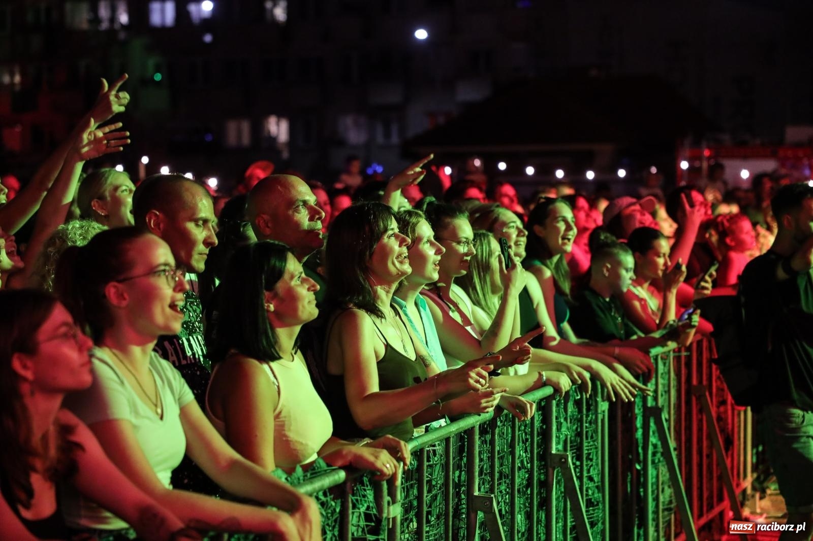 Zdjęcie w galerii na portalu naszraciborz.pl: Fajne miasto, fajna impreza, fajni ludzie. Raciborzanie swawolą [WIDEO] wiadomości z regionu