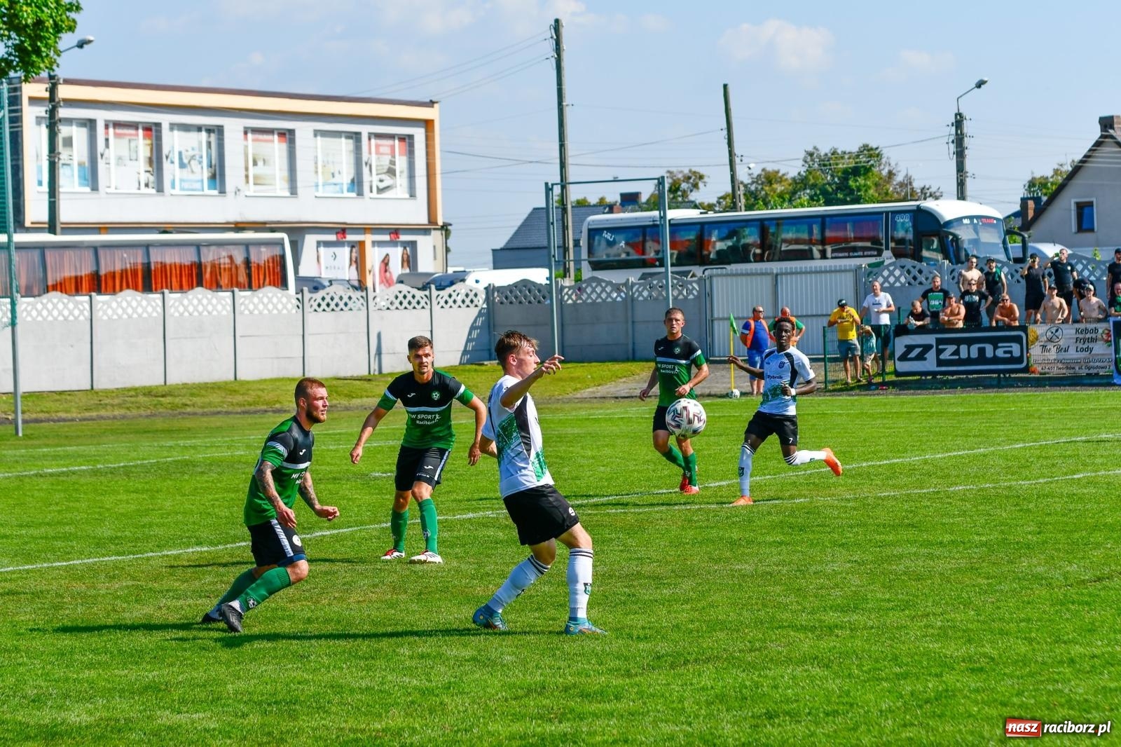 Zdjęcie w galerii na portalu naszraciborz.pl: Tworków i Rybnik podzieliły się punktami [FOTO i WIDEO] wiadomości z regionu