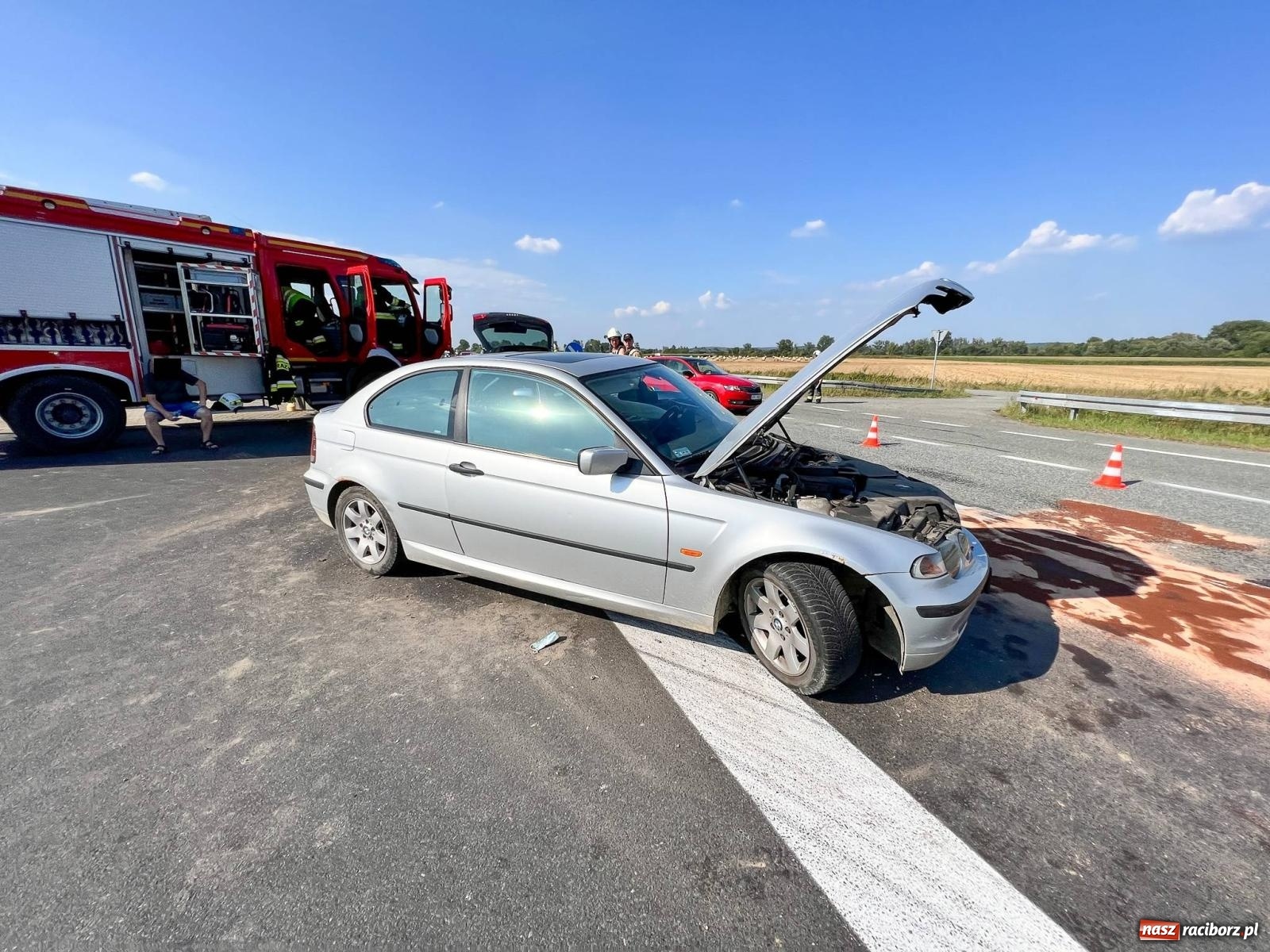 Zdjęcie w galerii na portalu naszraciborz.pl: Wypadek w Zabełkowie. Śmigłowiec LPR lądował po 12-latkę [FOTO] wiadomości z regionu