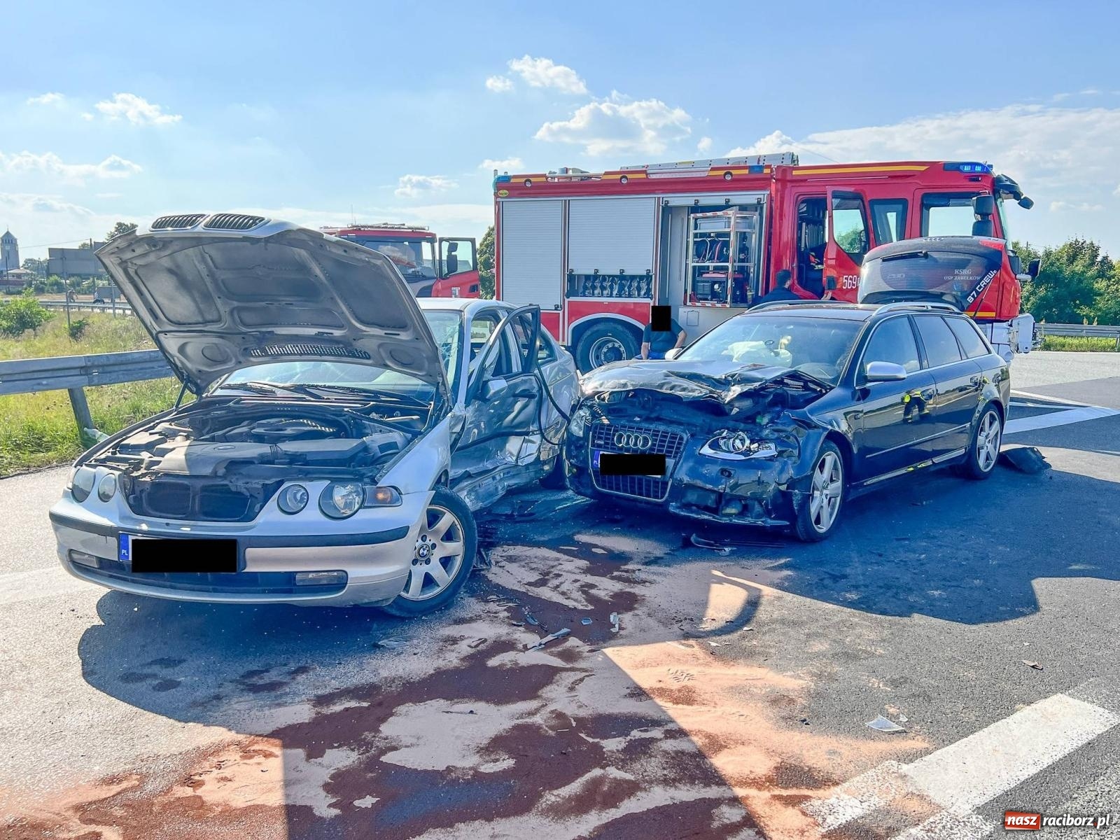 Zdjęcie w galerii na portalu naszraciborz.pl: Wypadek w Zabełkowie. Śmigłowiec LPR lądował po 12-latkę [FOTO] wiadomości z regionu
