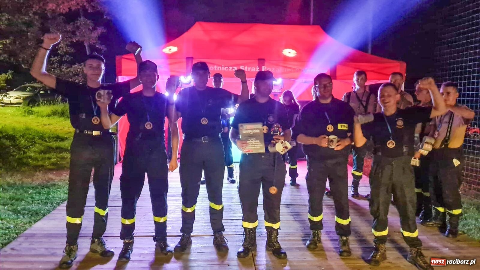 Zdjęcie w galerii na portalu naszraciborz.pl: Krzanowice najlepsze w nocnych zawodach w Bojanowie wiadomości z regionu