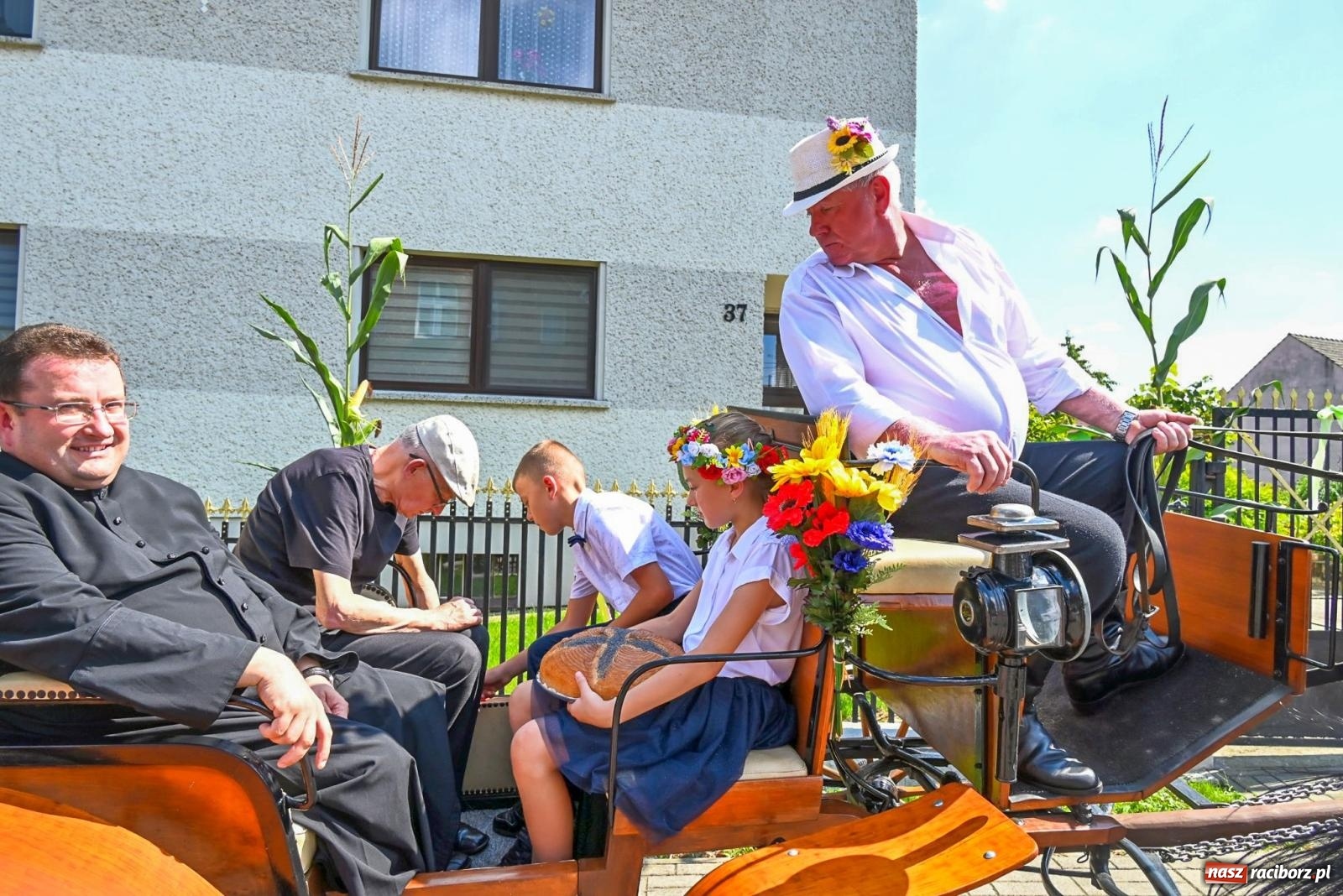 Zdjęcie w galerii na portalu naszraciborz.pl: Radosne i kolorowe święto plonów w Bolesławiu [FOTO i WIDEO] wiadomości z regionu