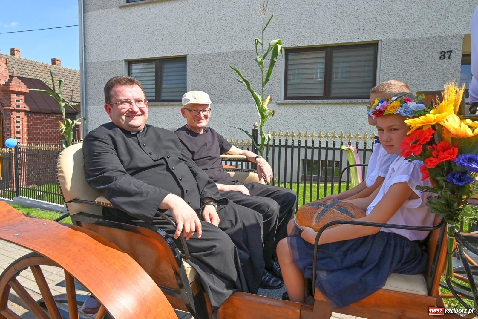 Zdjęcie w galerii na portalu naszraciborz.pl: Radosne i kolorowe święto plonów w Bolesławiu [FOTO i WIDEO] wiadomości z regionu