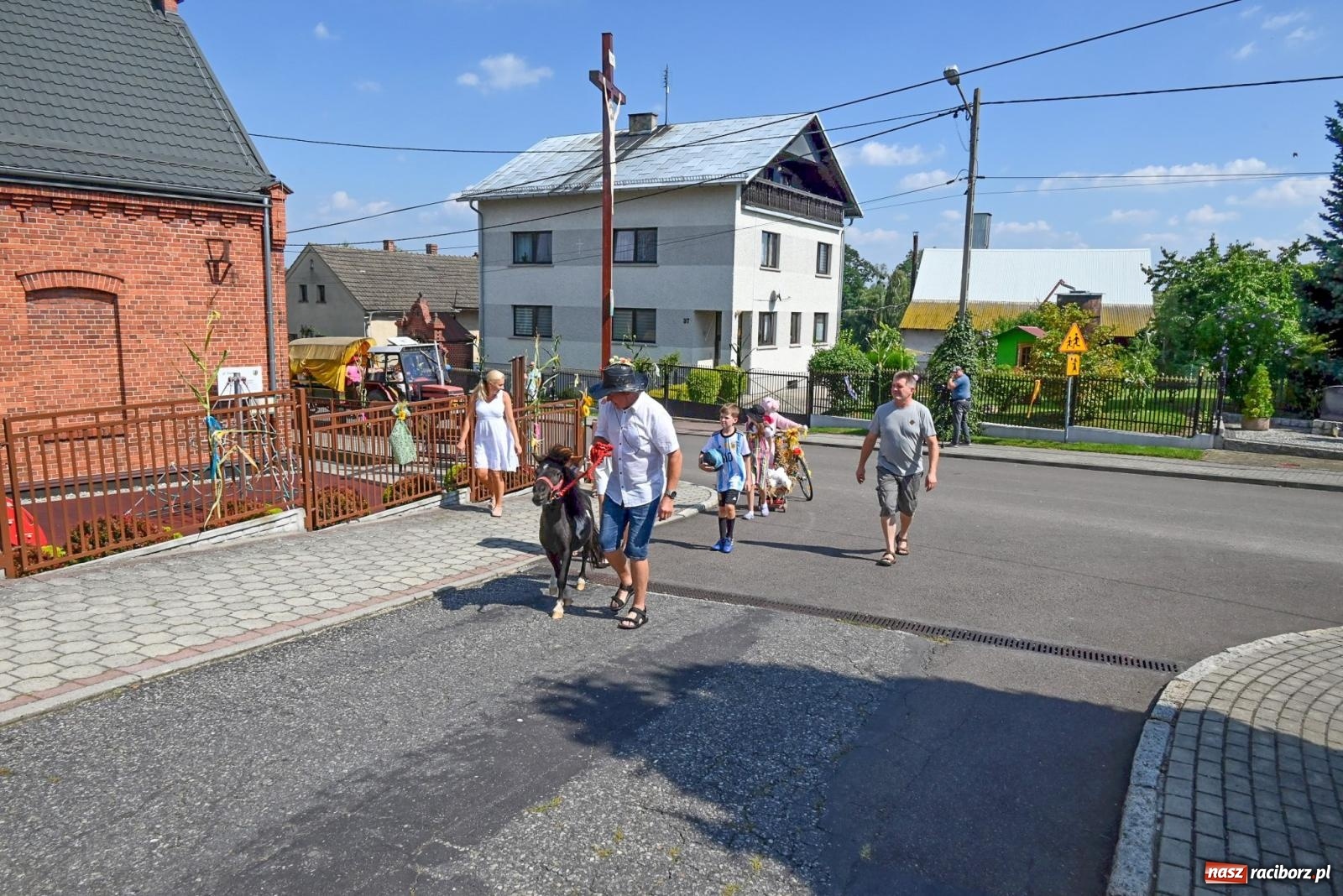 Zdjęcie w galerii na portalu naszraciborz.pl: Radosne i kolorowe święto plonów w Bolesławiu [FOTO i WIDEO] wiadomości z regionu